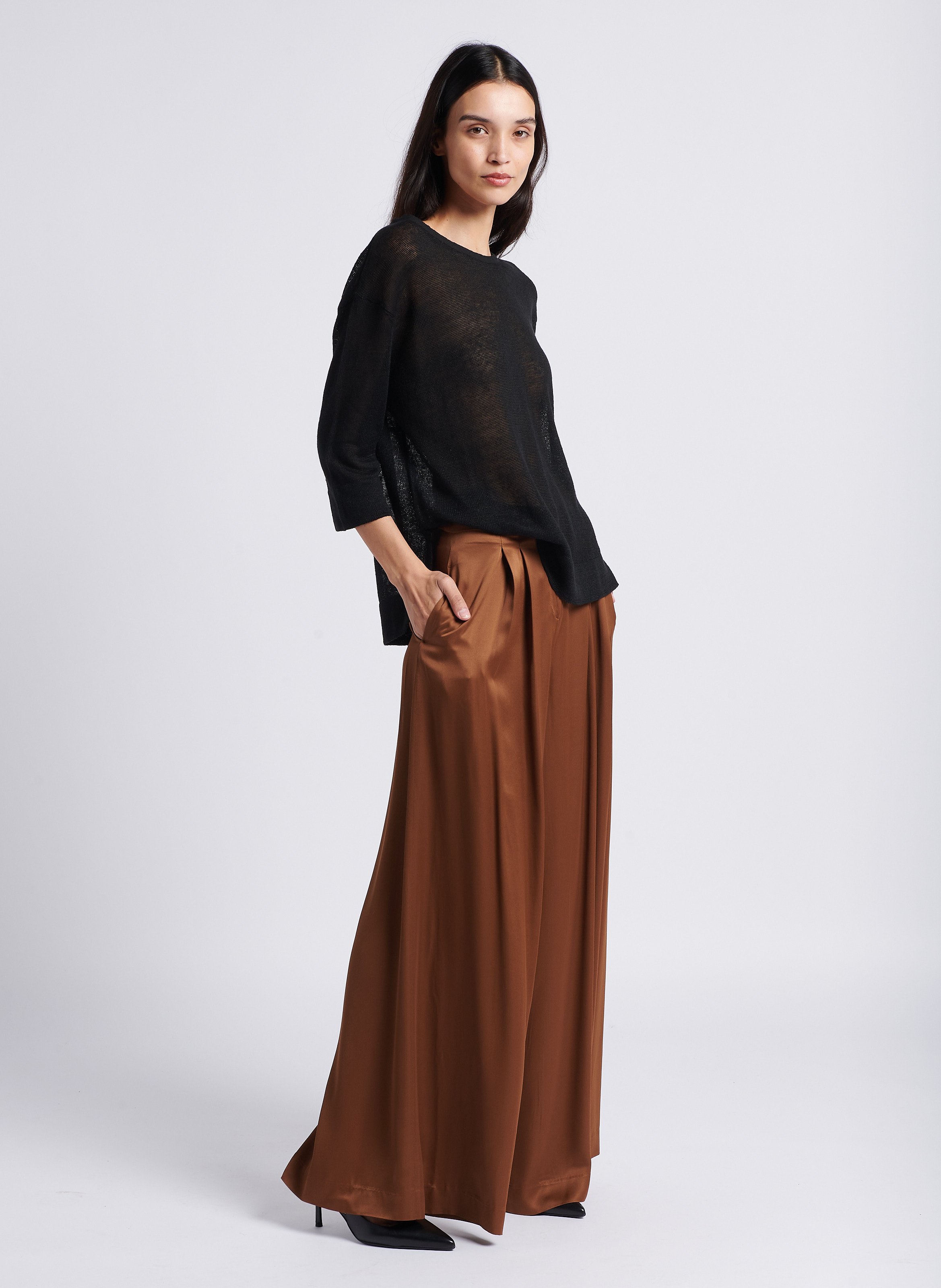 Escarpins à bout pointu en cuir diamantine JONAK Noir