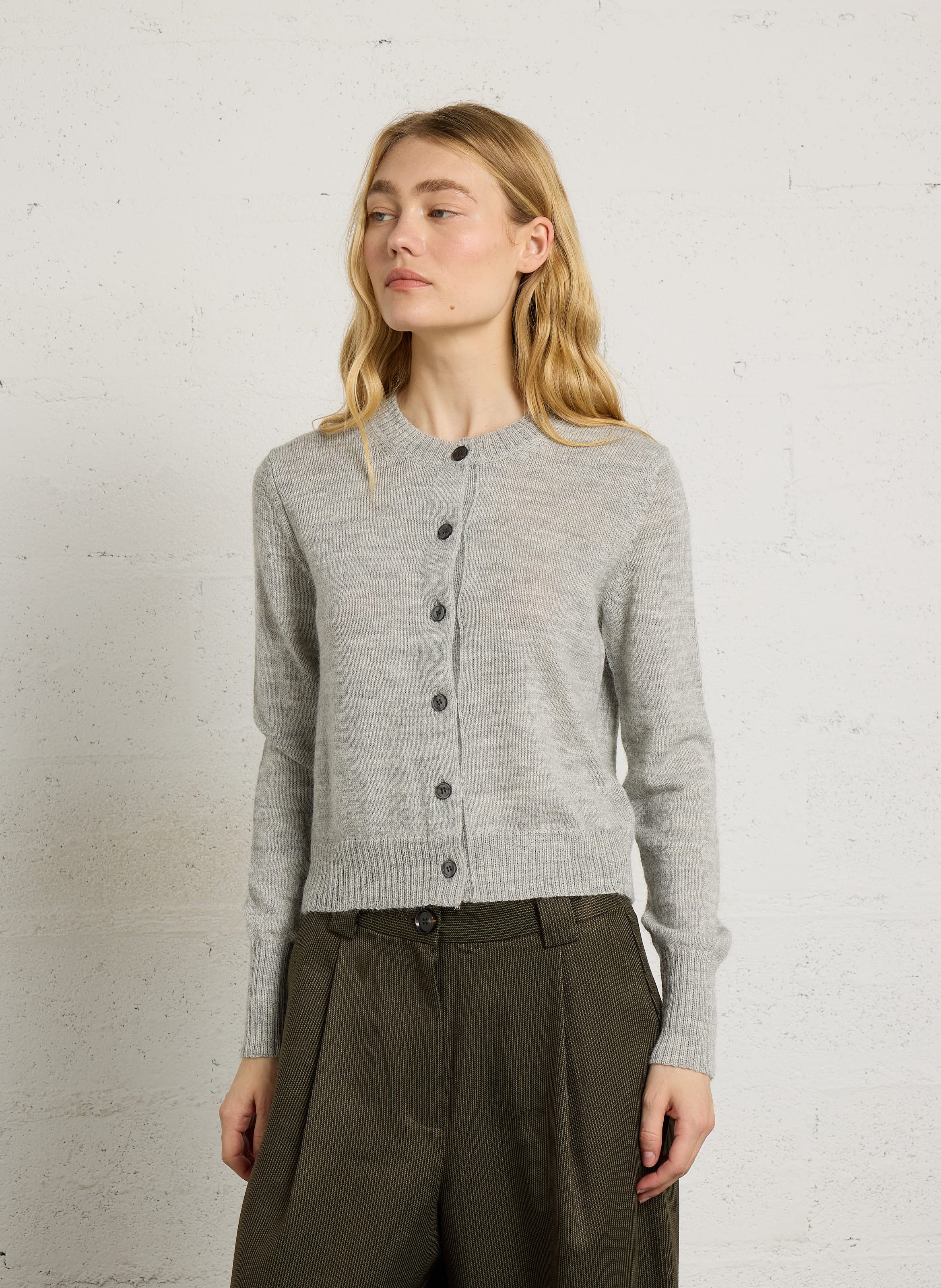 Gilet droit col rond en laine mérinos et alpaga griffith SOEUR Gris