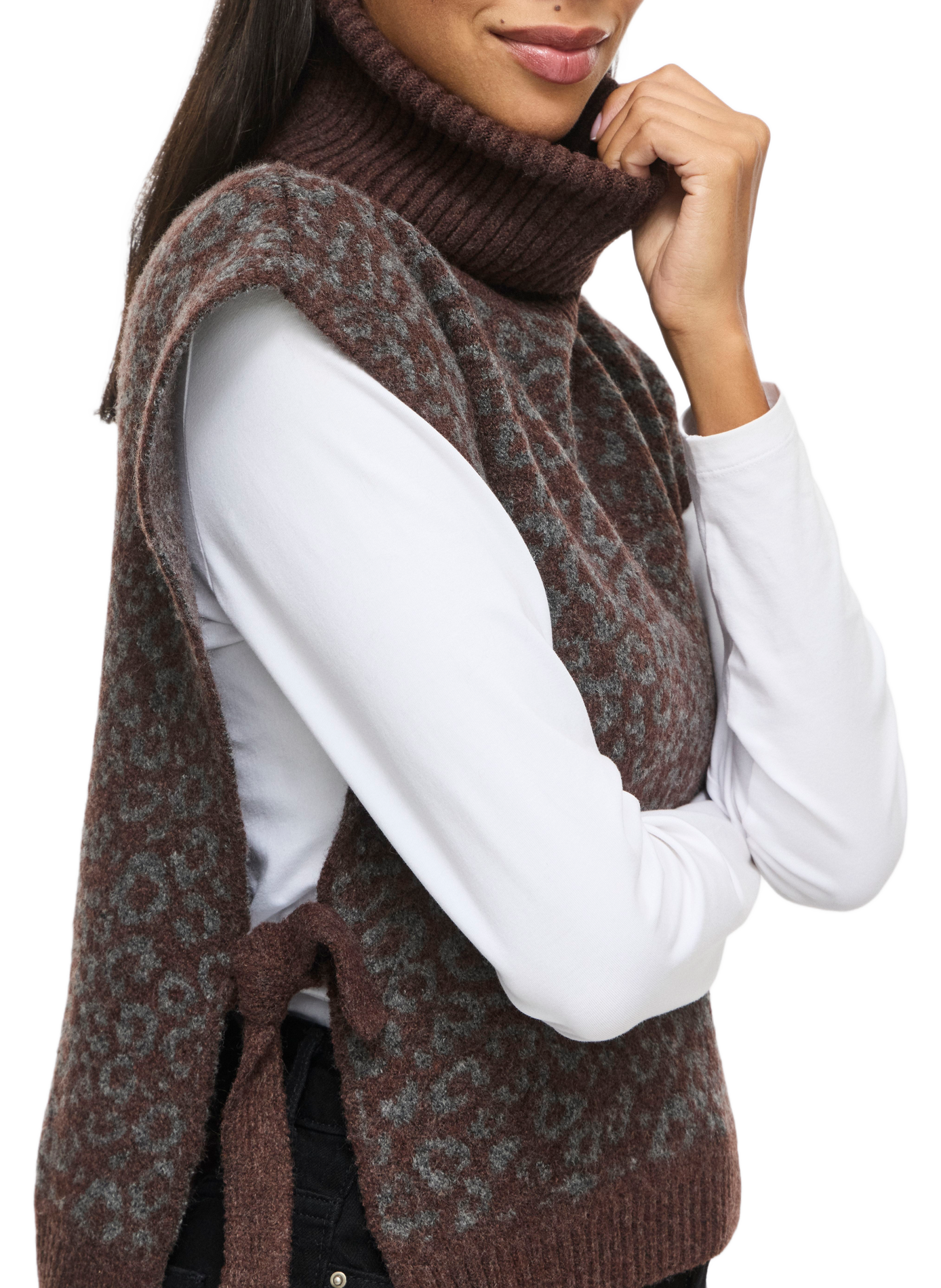 Straight-cut turtleneck cardigan with tie fastening VILA Brown