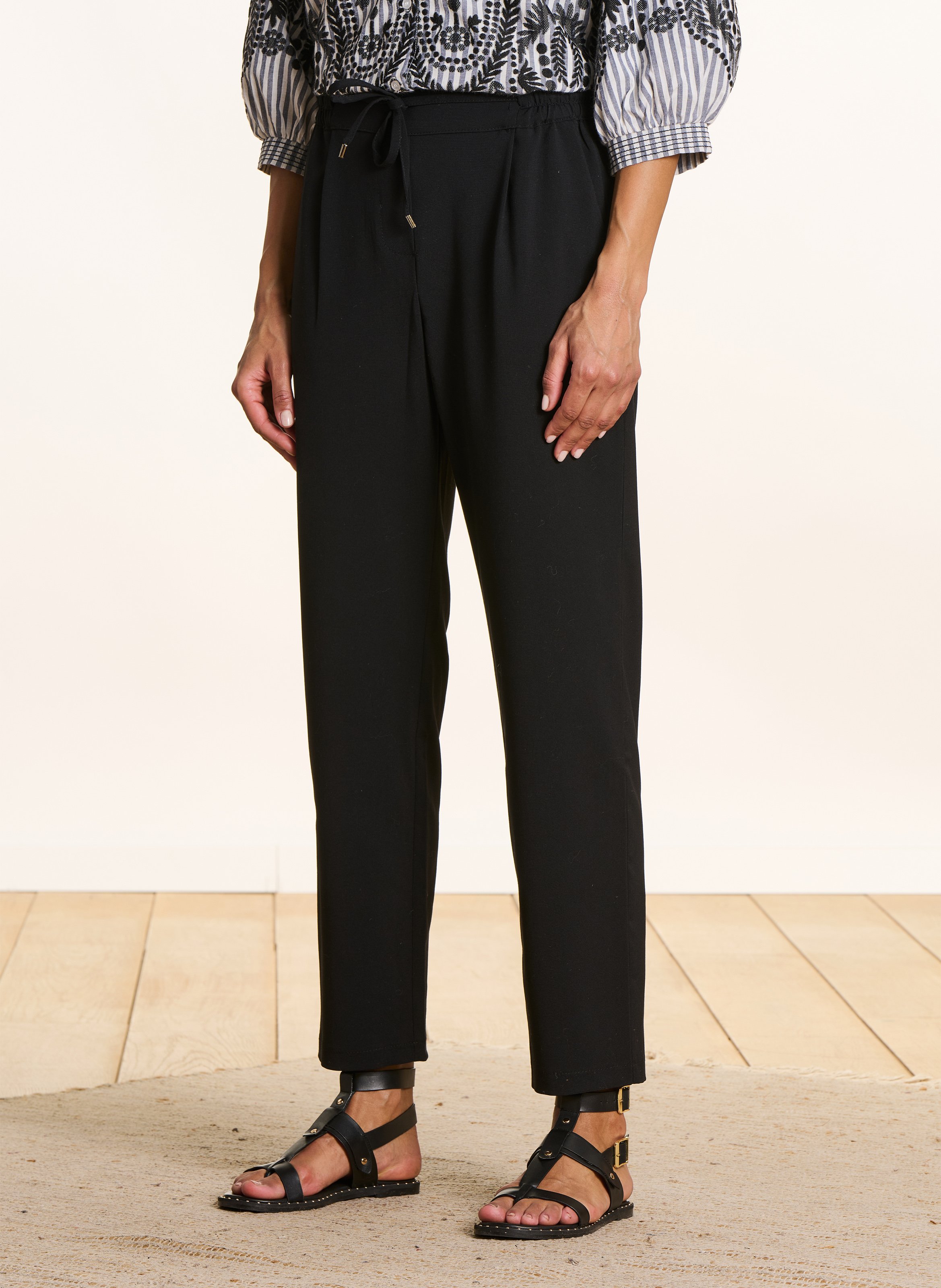 Carrotbroek met hoge taille LA FEE MARABOUTEE Zwart