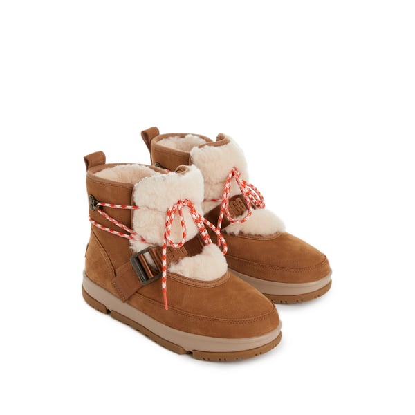 UGG CLASSIC WEATHER HIKER LEATHER BOOTS
