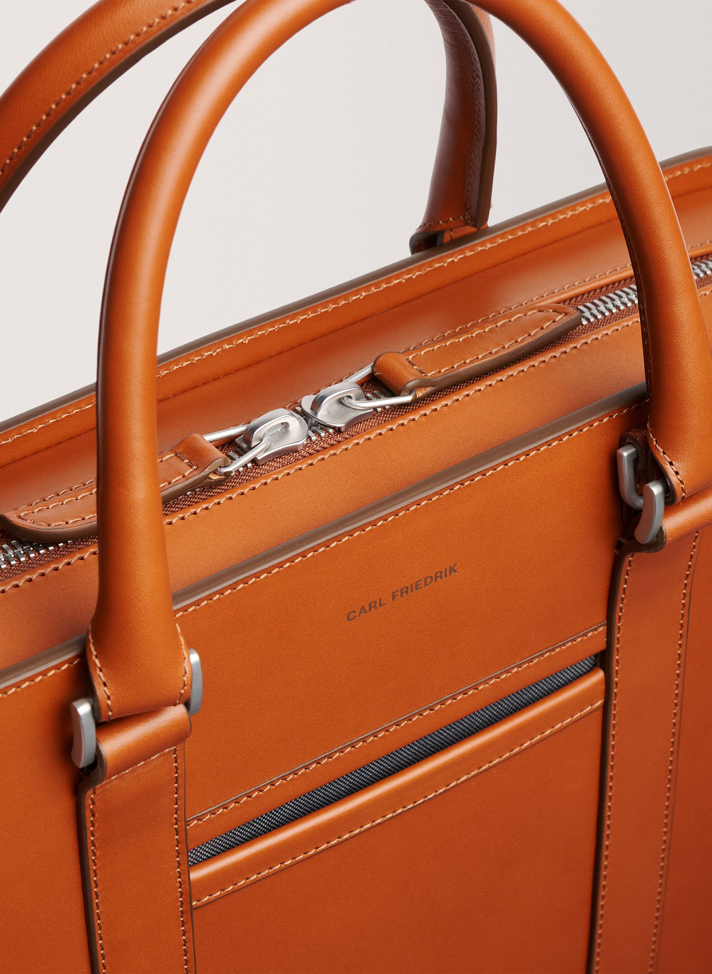 Porte-documents 'Palissy Briefcase' en cuir vachetta CARL FRIEDRIK Marron