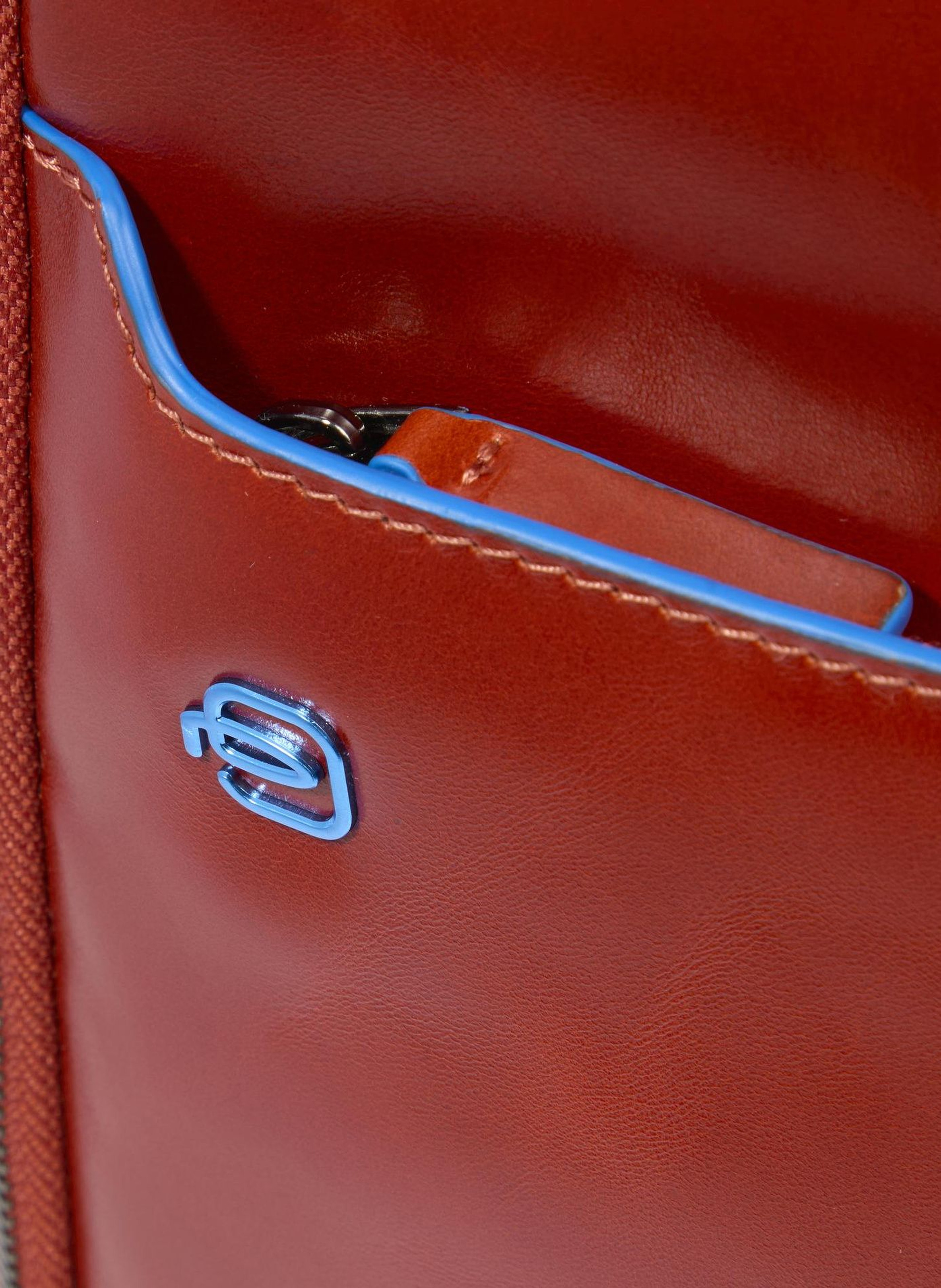 Sac à dos de voyage pour ordinateur 14" PIQUADRO Marron