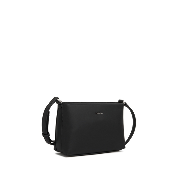 Calvin Klein Plain Shoulder Bag In Black
