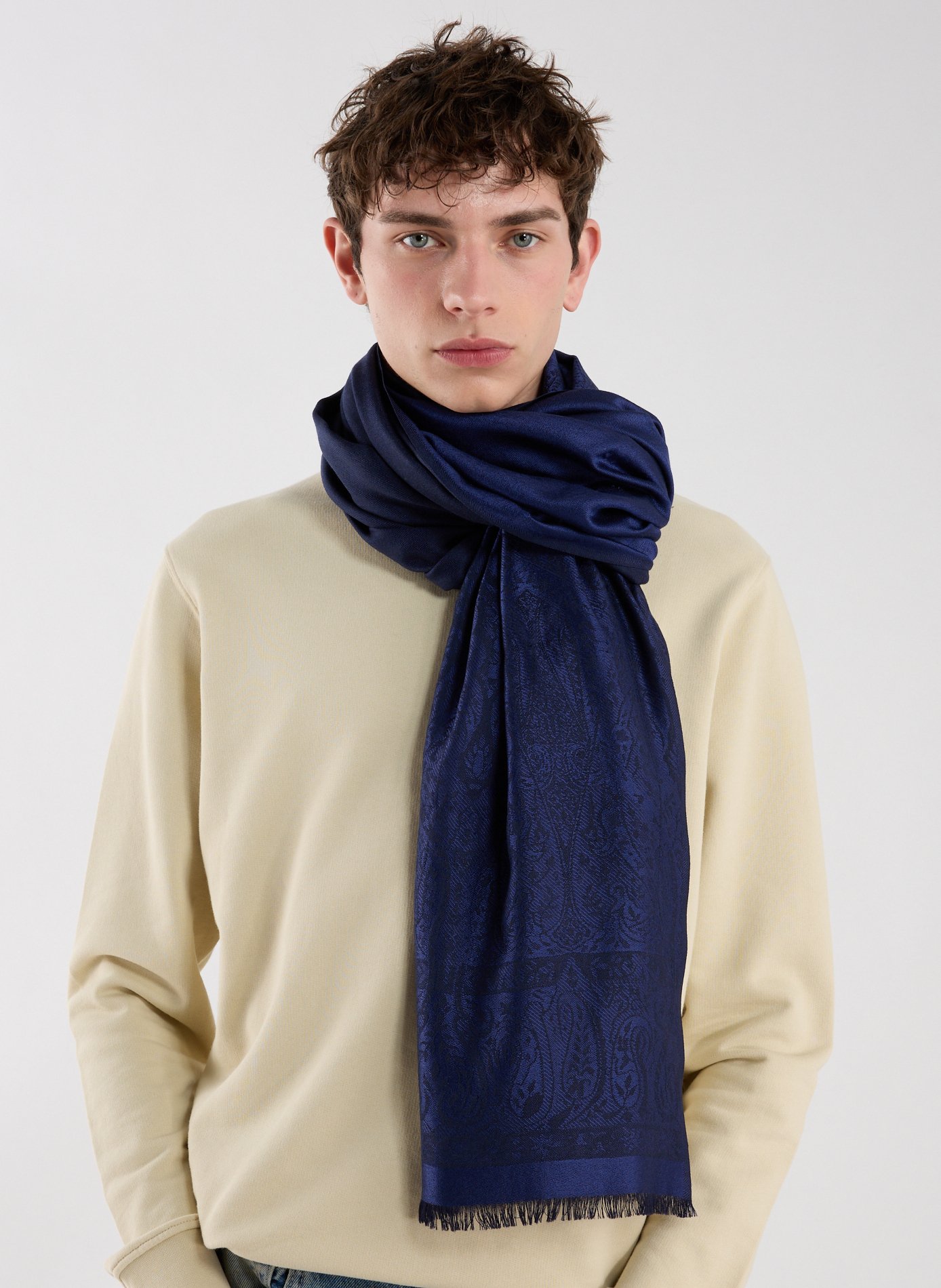 Jacquard Palma wool and silk shawl PETRUSSE Blue