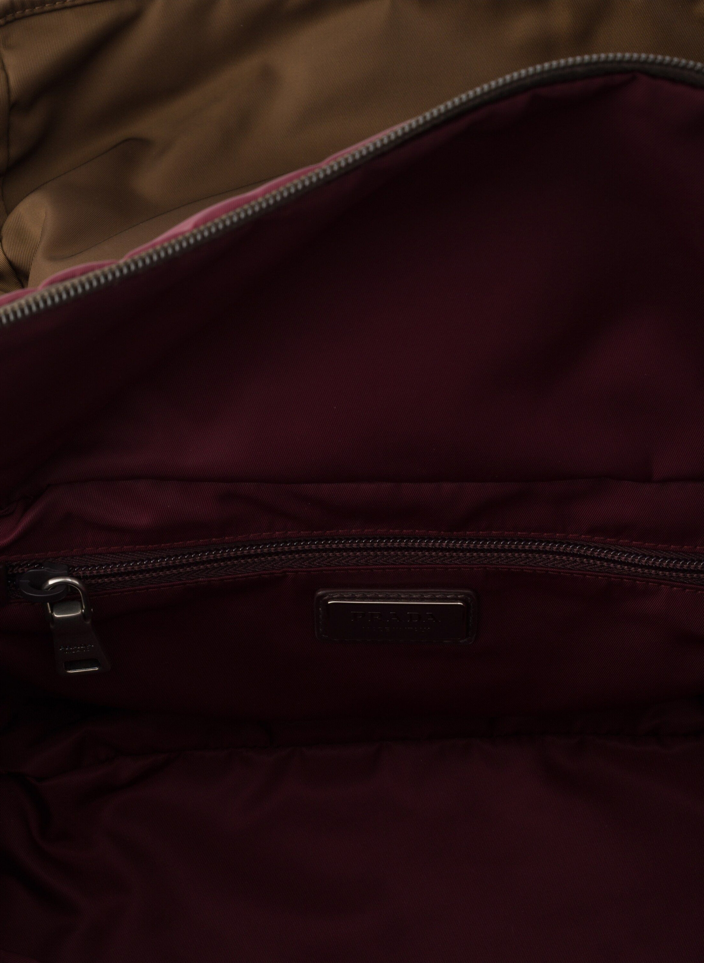 Sac porté épaule en re-nylon et cuir PRADA Rouge