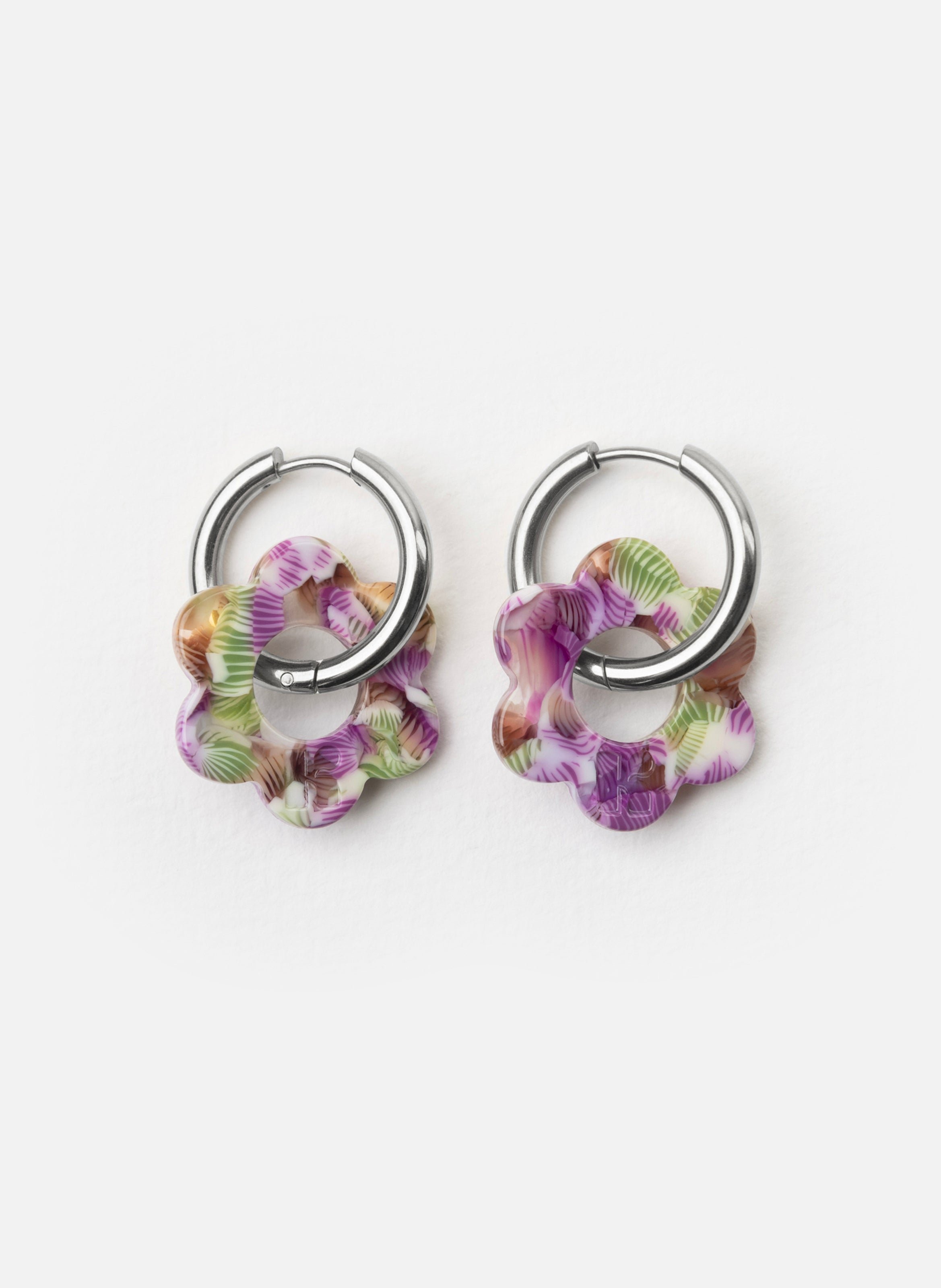 Boucles d'oreilles baby fleurette avec anneaux en acier inoxydable argenté  Magenta et vert