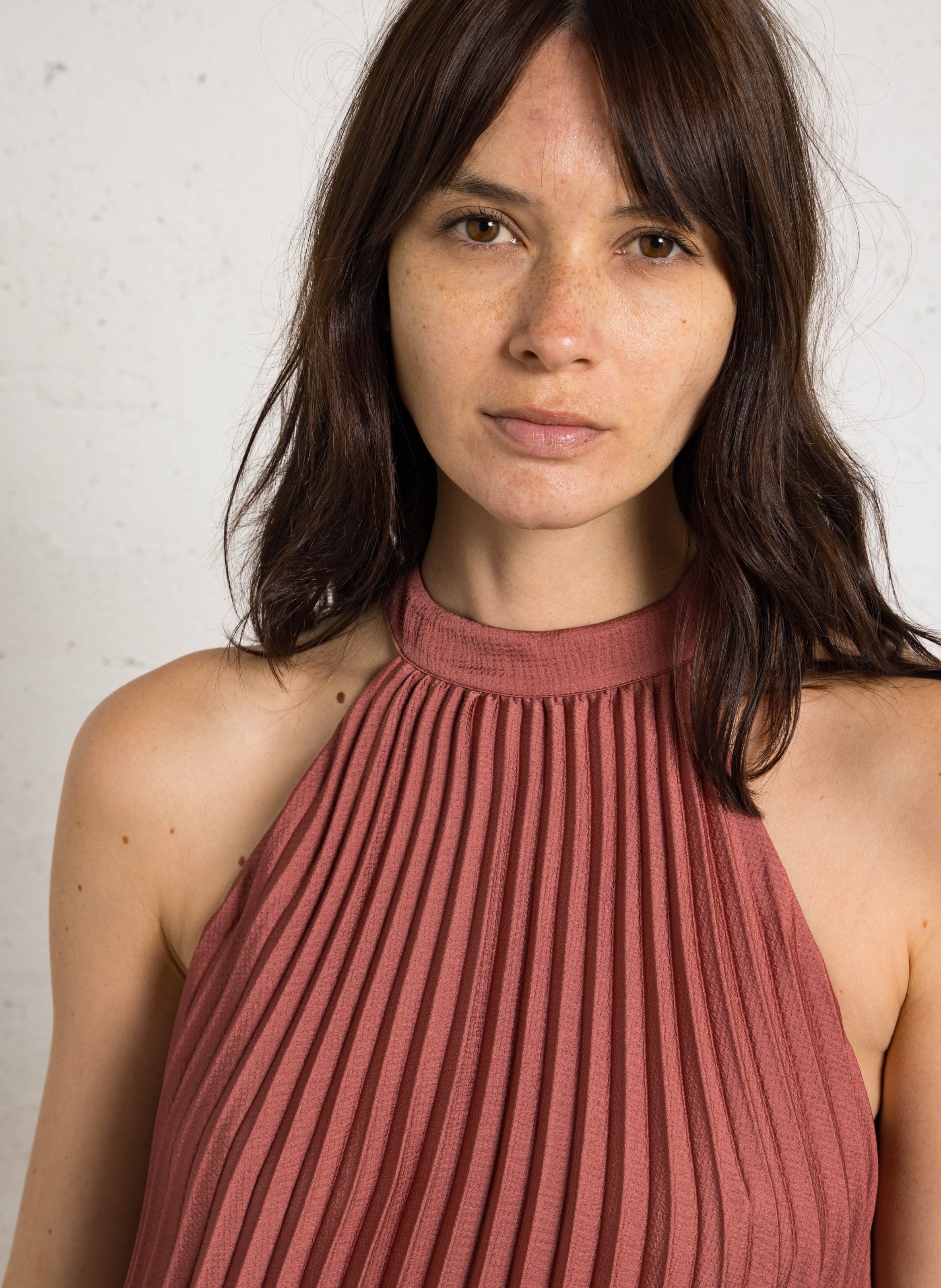 Robe courte col ras-du-cou plissée promise MAISON 123 Rose