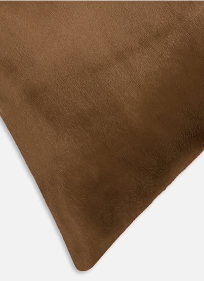 Housse de coussin en vison AU PRINTEMPS PARIS Housse de coussin en vison AU PRINTEMPS PARIS