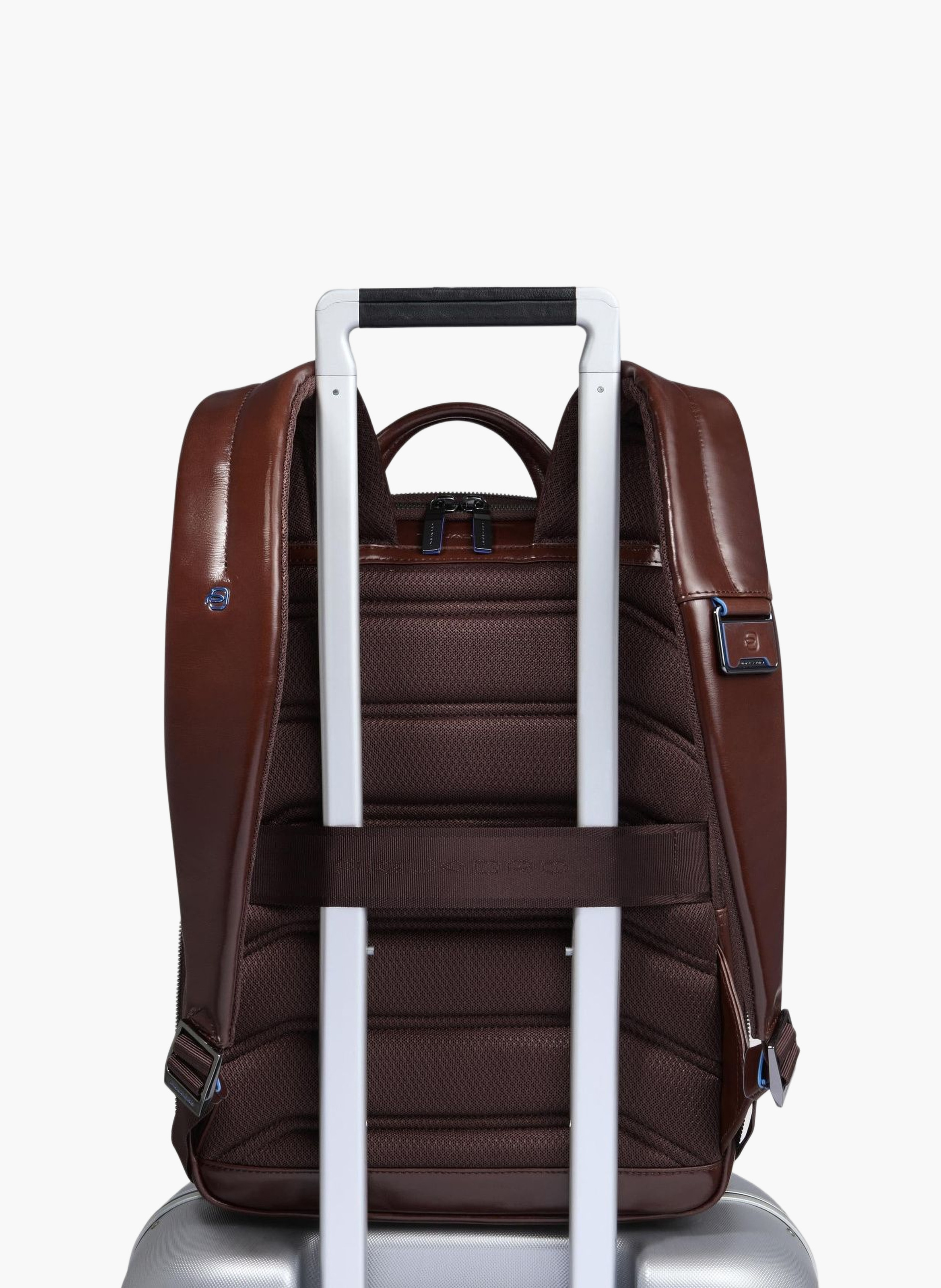 Sac à dos personnalisable pour ordinateur 14" PIQUADRO Marron
