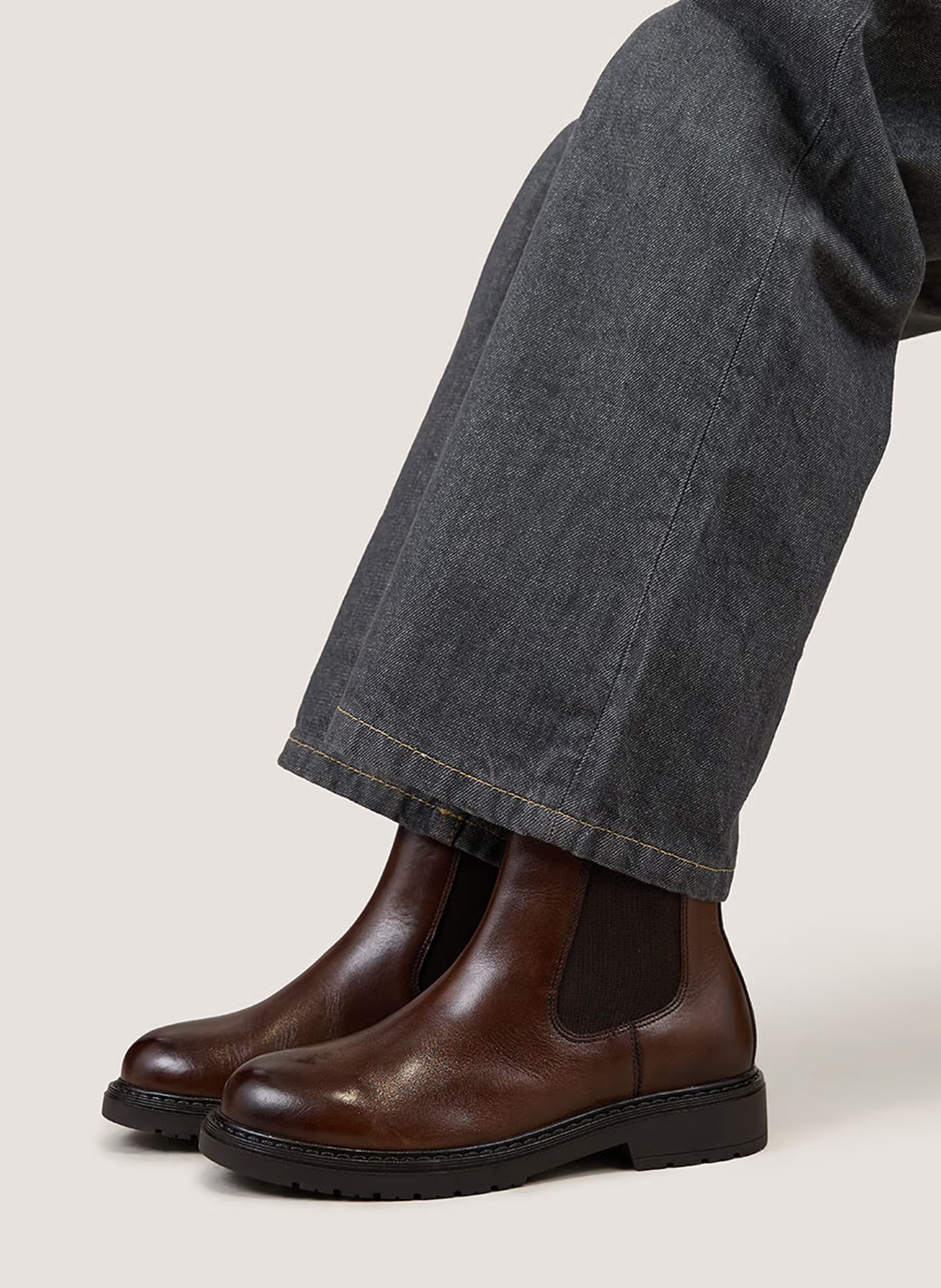 Bottines en cuir amical JONAK Marron