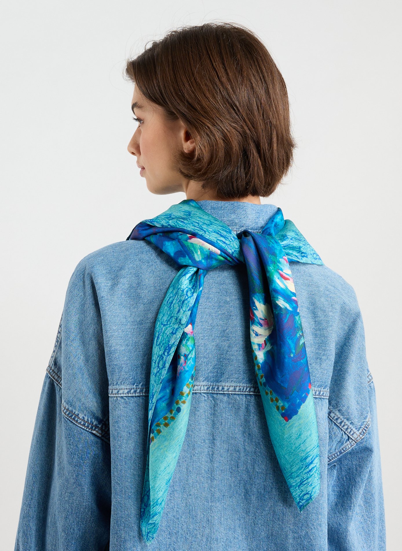 Echarpe Nymphéas en soie PETRUSSE Bleu