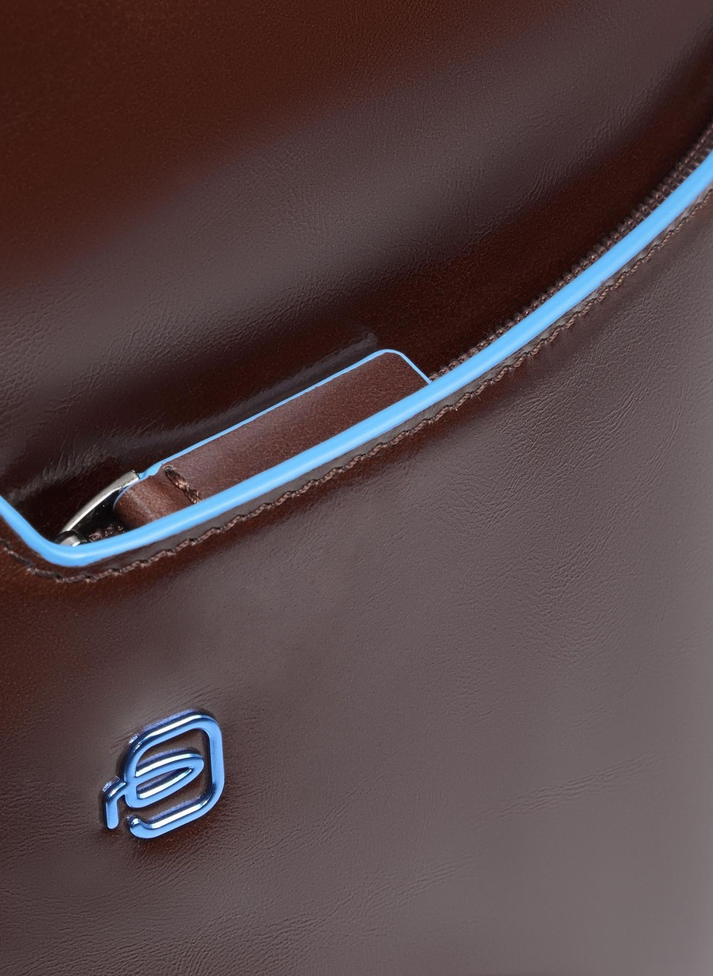 Sac à dos personnalisable pour ordinateur 14" PIQUADRO Marron