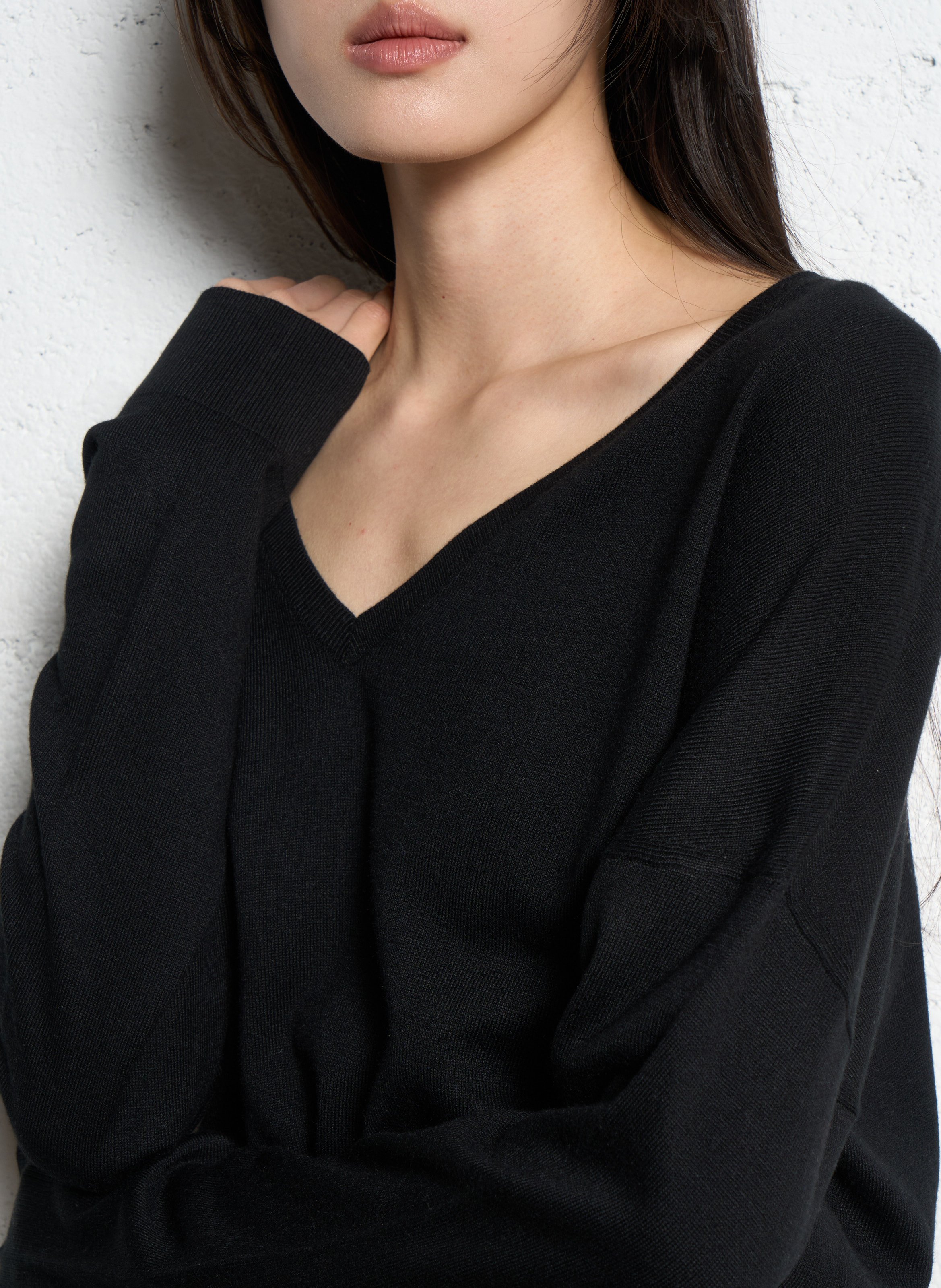 Pull droit col v en maille unie IKKS Noir