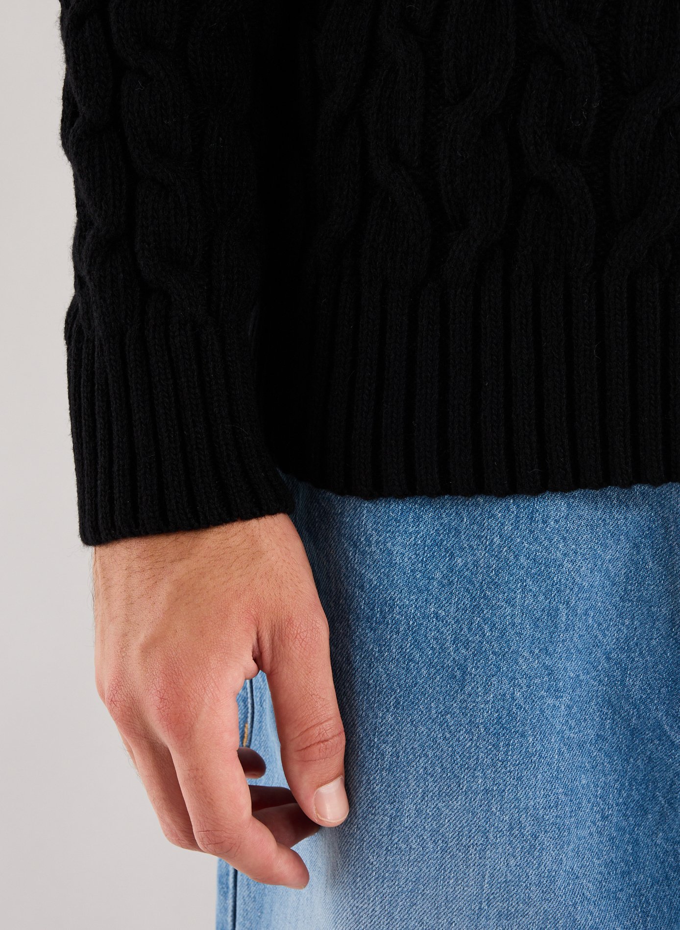 Pull droit en laine mélangée ARTE ANTWERP Noir