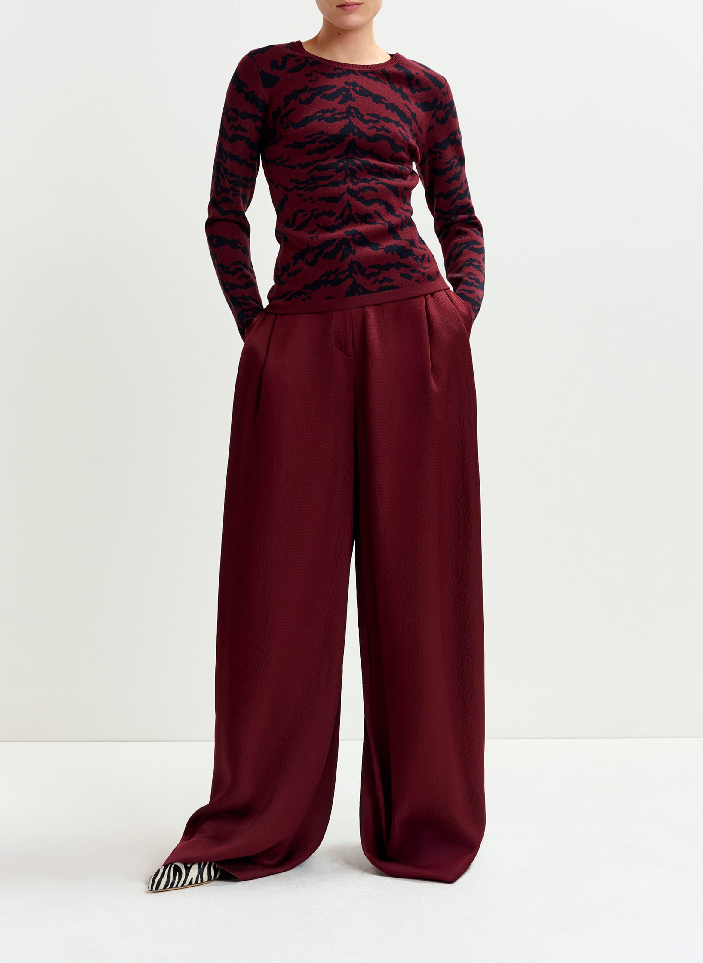 Pull col rond imprimé zèbre Iterest ESSENTIEL ANTWERP Rouge