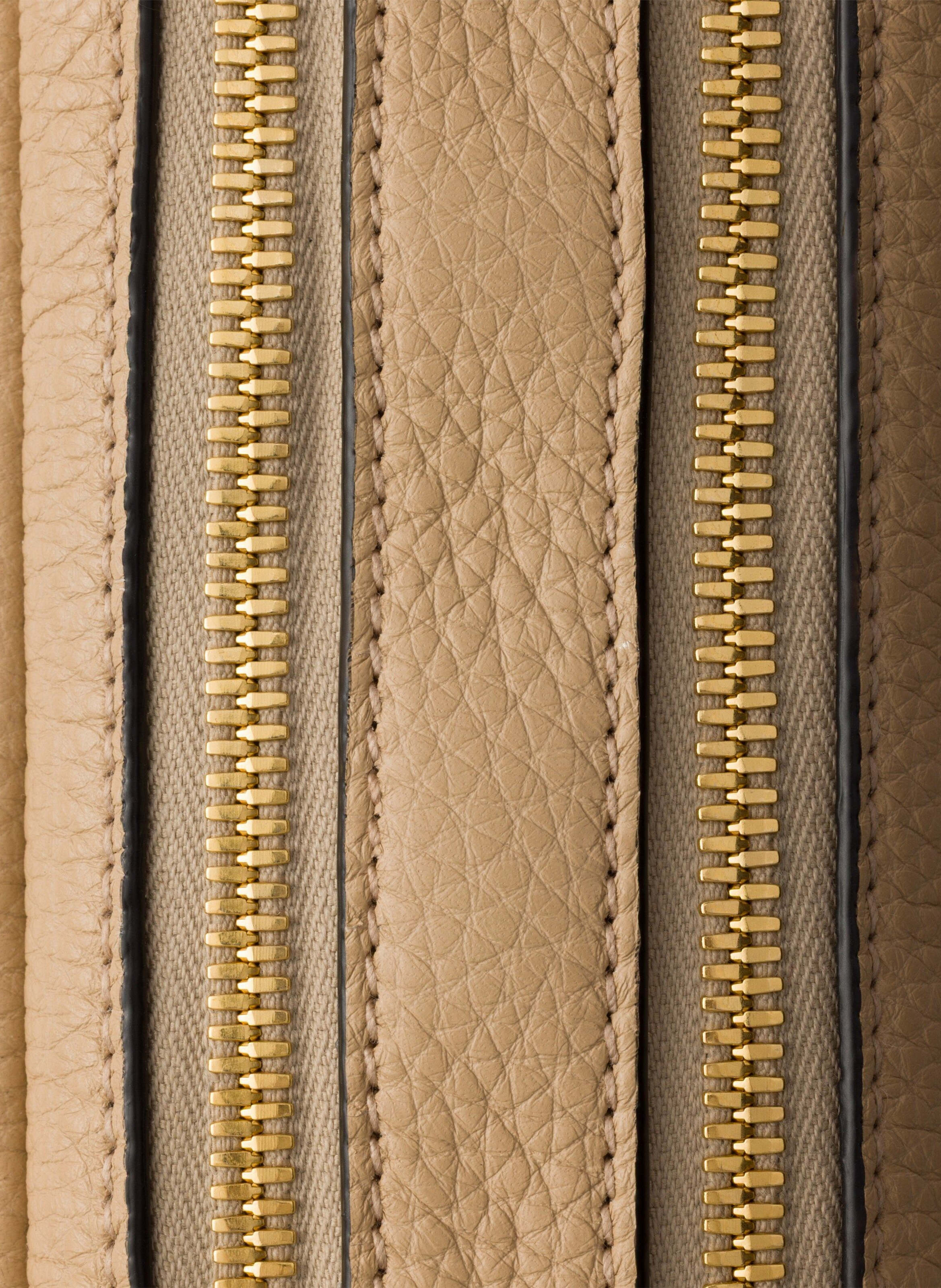 Petit sac à bandoulière en cuir PRADA Beige