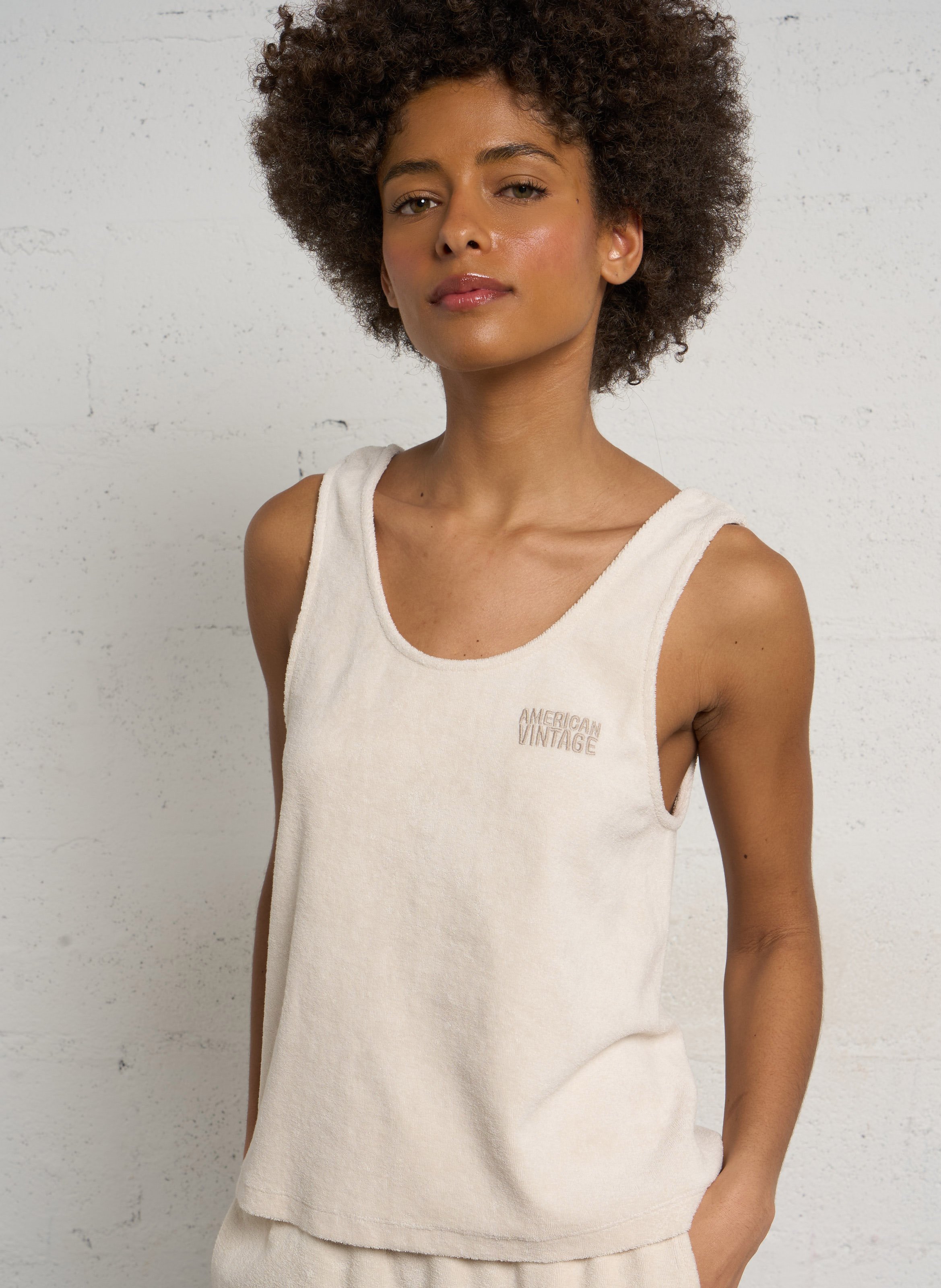 Débardeur col u en coton bio et coton recyclé fuxow AMERICAN VINTAGE Beige