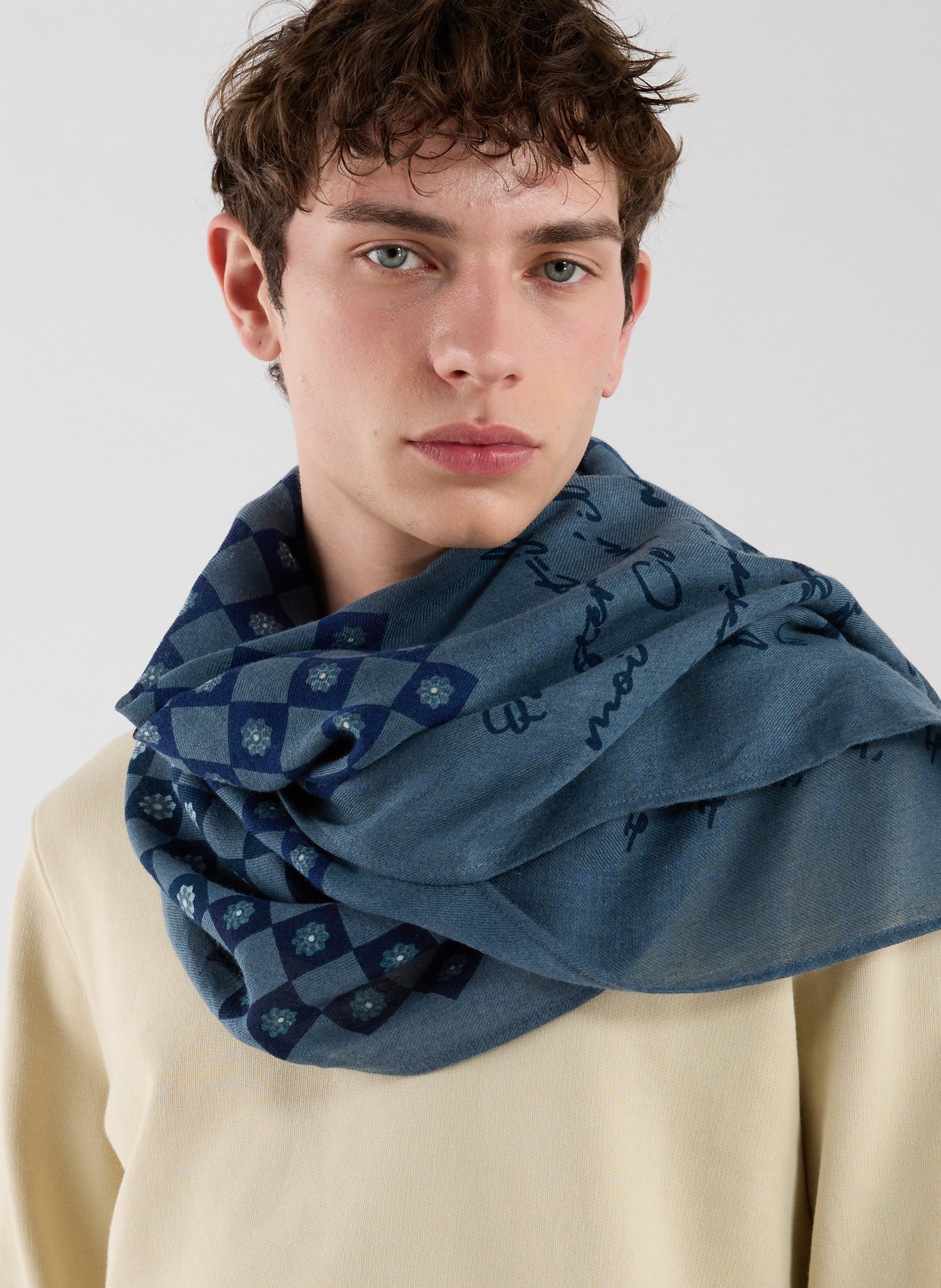 Wool and silk scarf PETRUSSE Blue