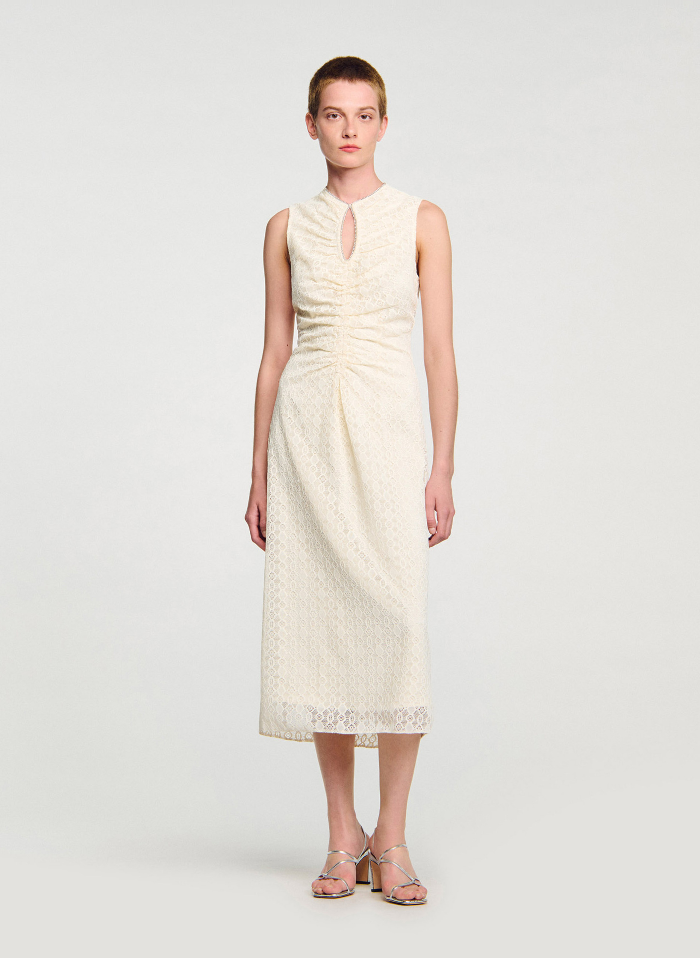 Robe longue col rond en dentelle SANDRO Beige