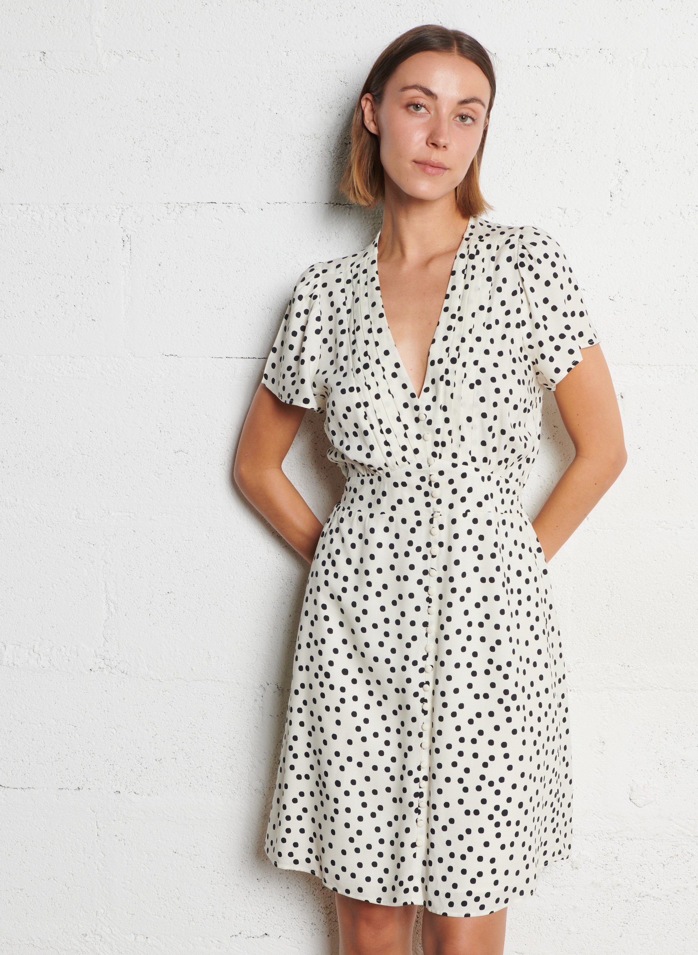 Robe courte col v à pois IKKS Blanc