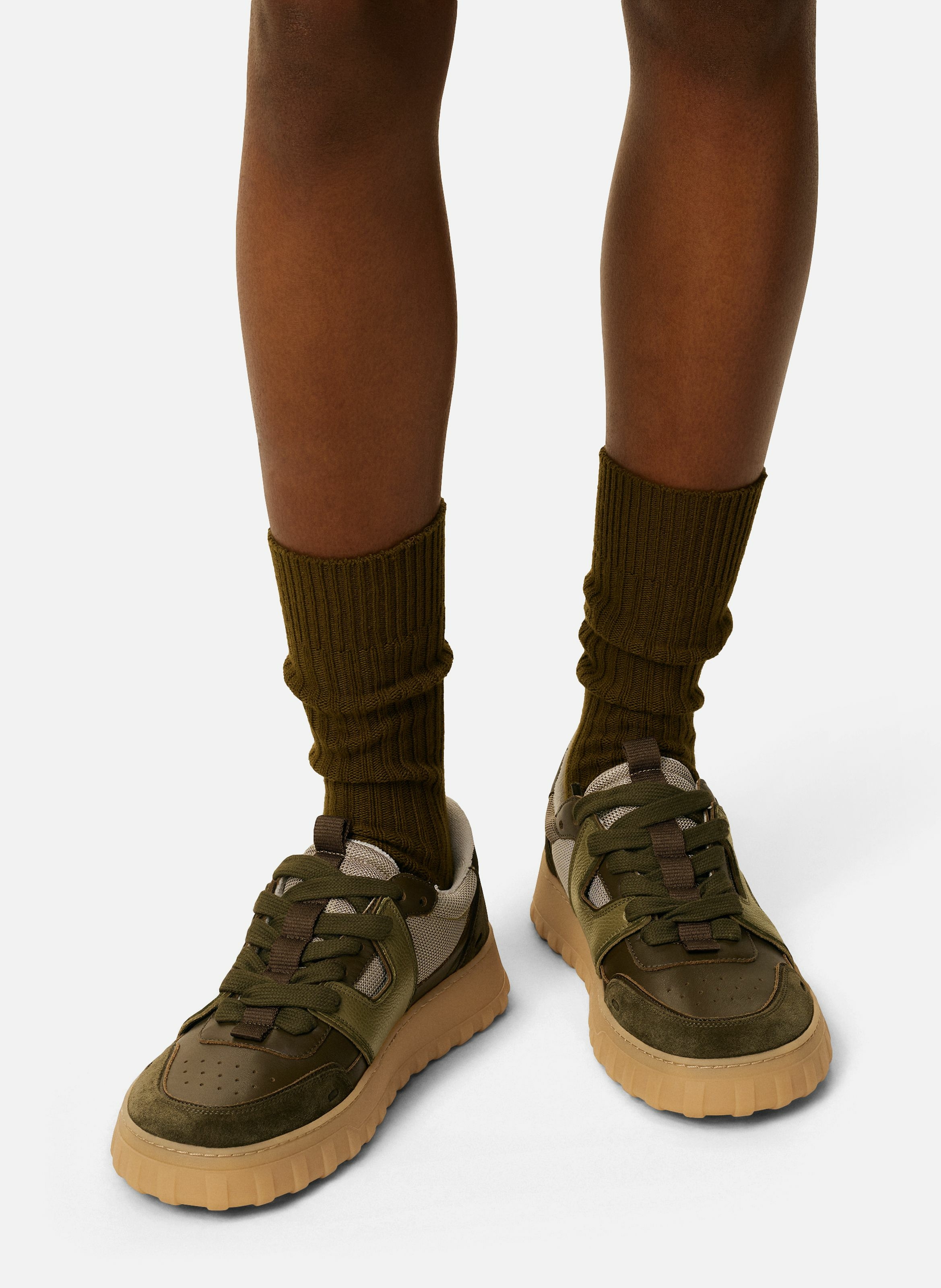 Baskets a walk basses en cuir lisse unisexes AMI PARIS Vert