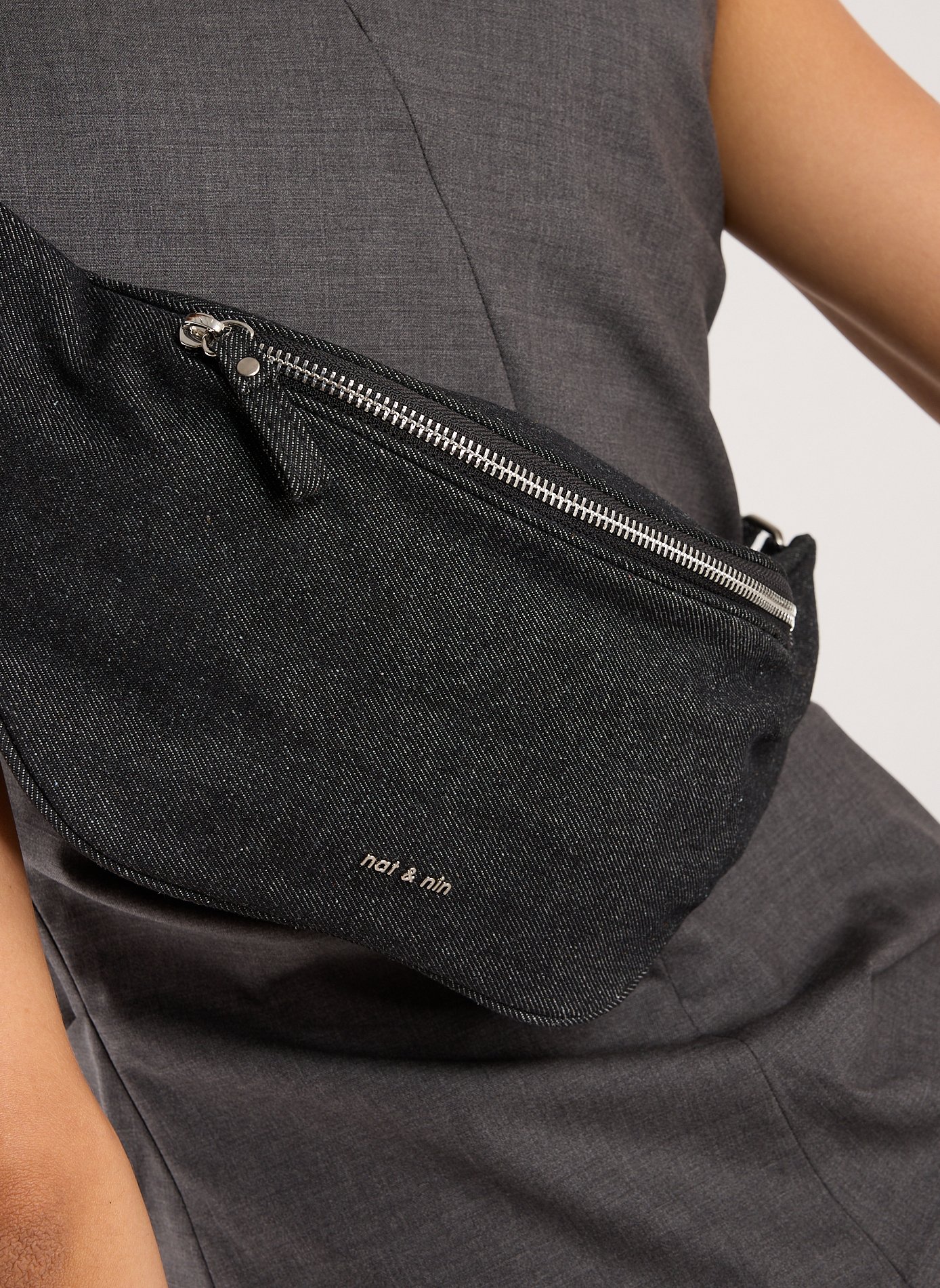 Sac banane Tracy en jean NAT &amp; NIN Gris