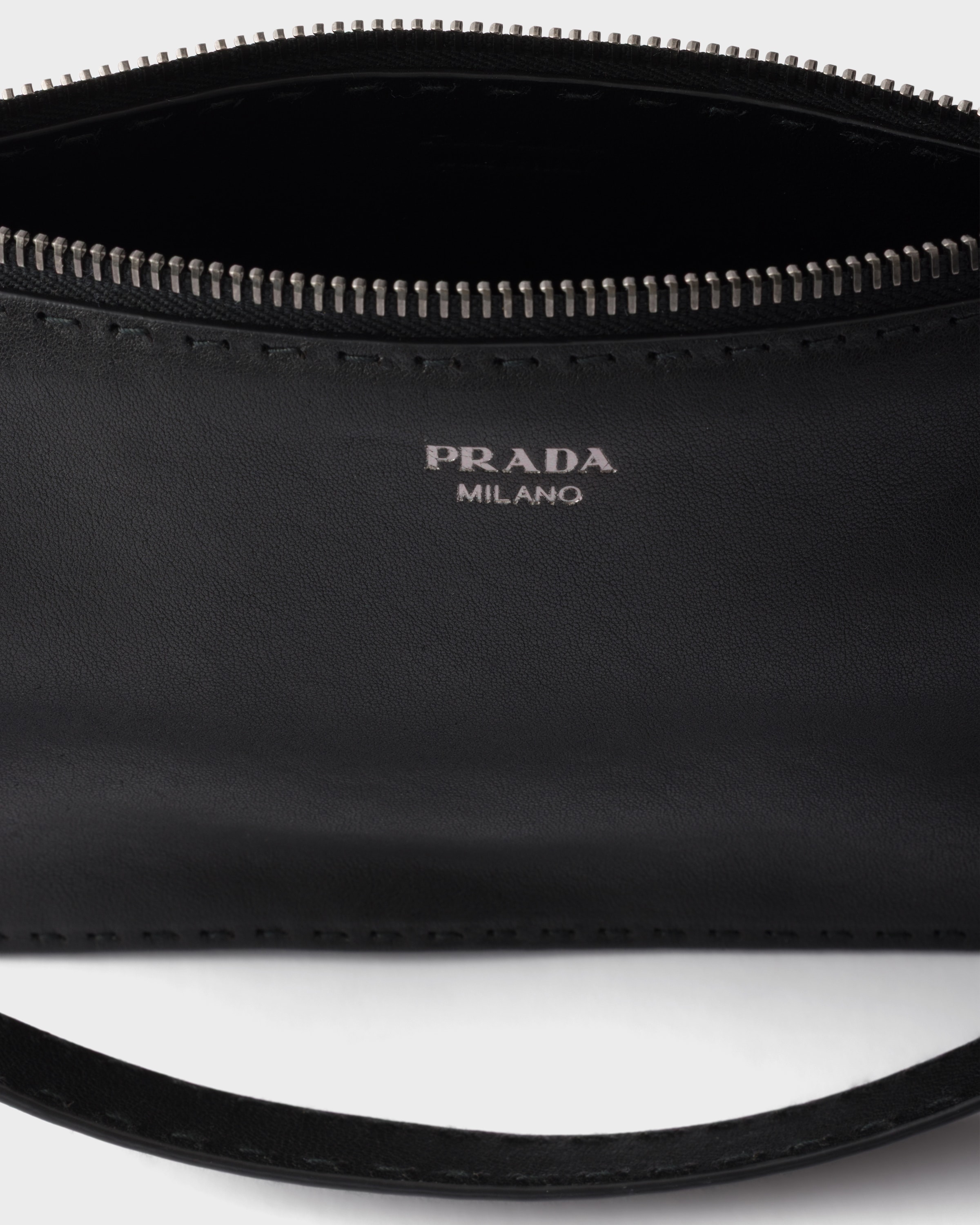 Pochette en cuir vieilli PRADA Noir