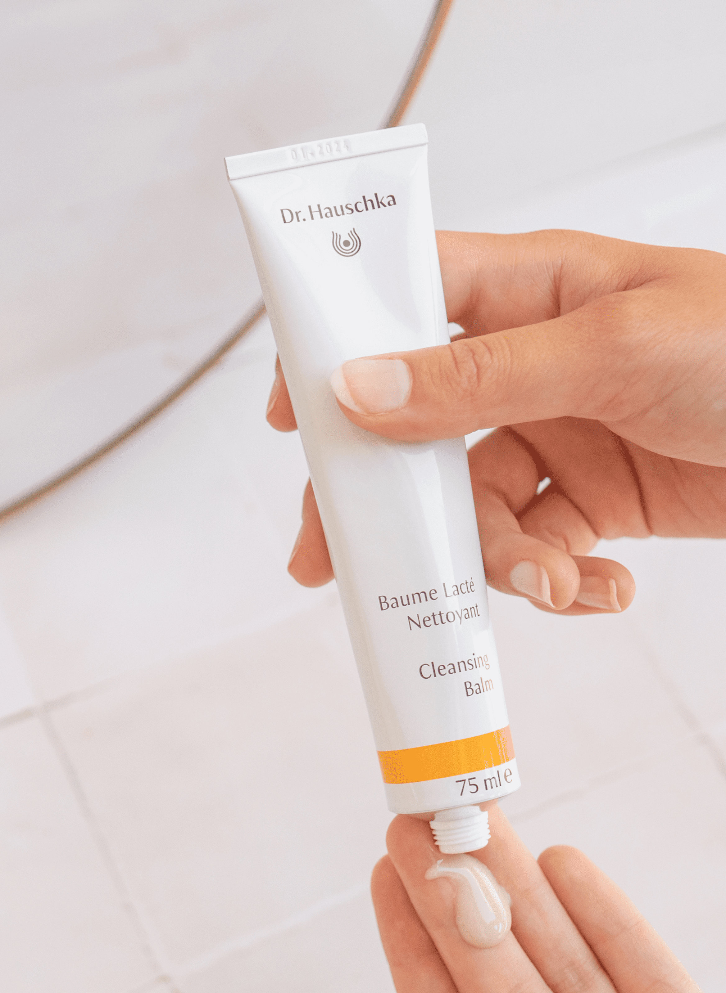 Baume lacté nettoyant DR HAUSCHKA No color