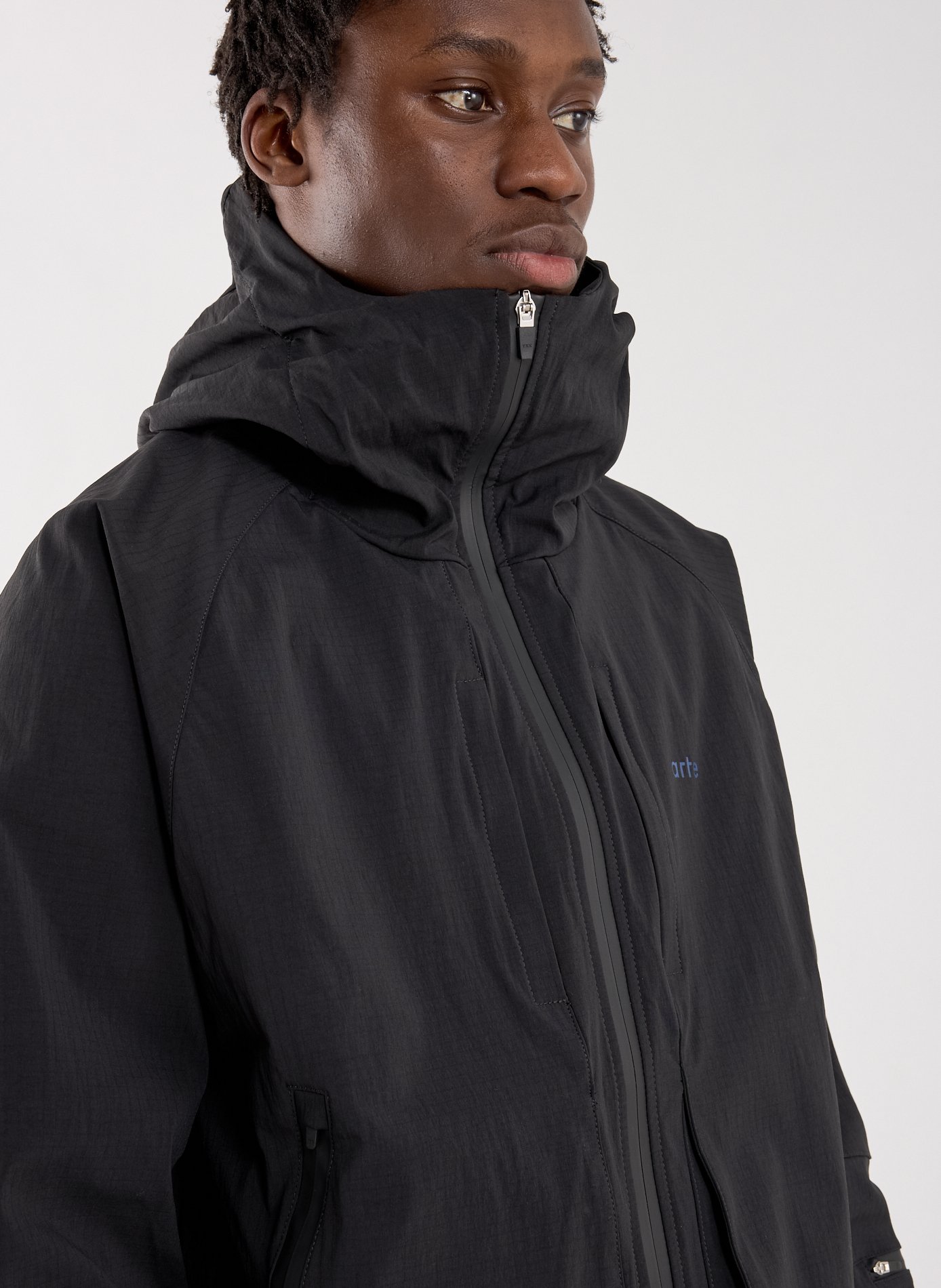 Plain hooded jacket ARTE ANTWERP Black