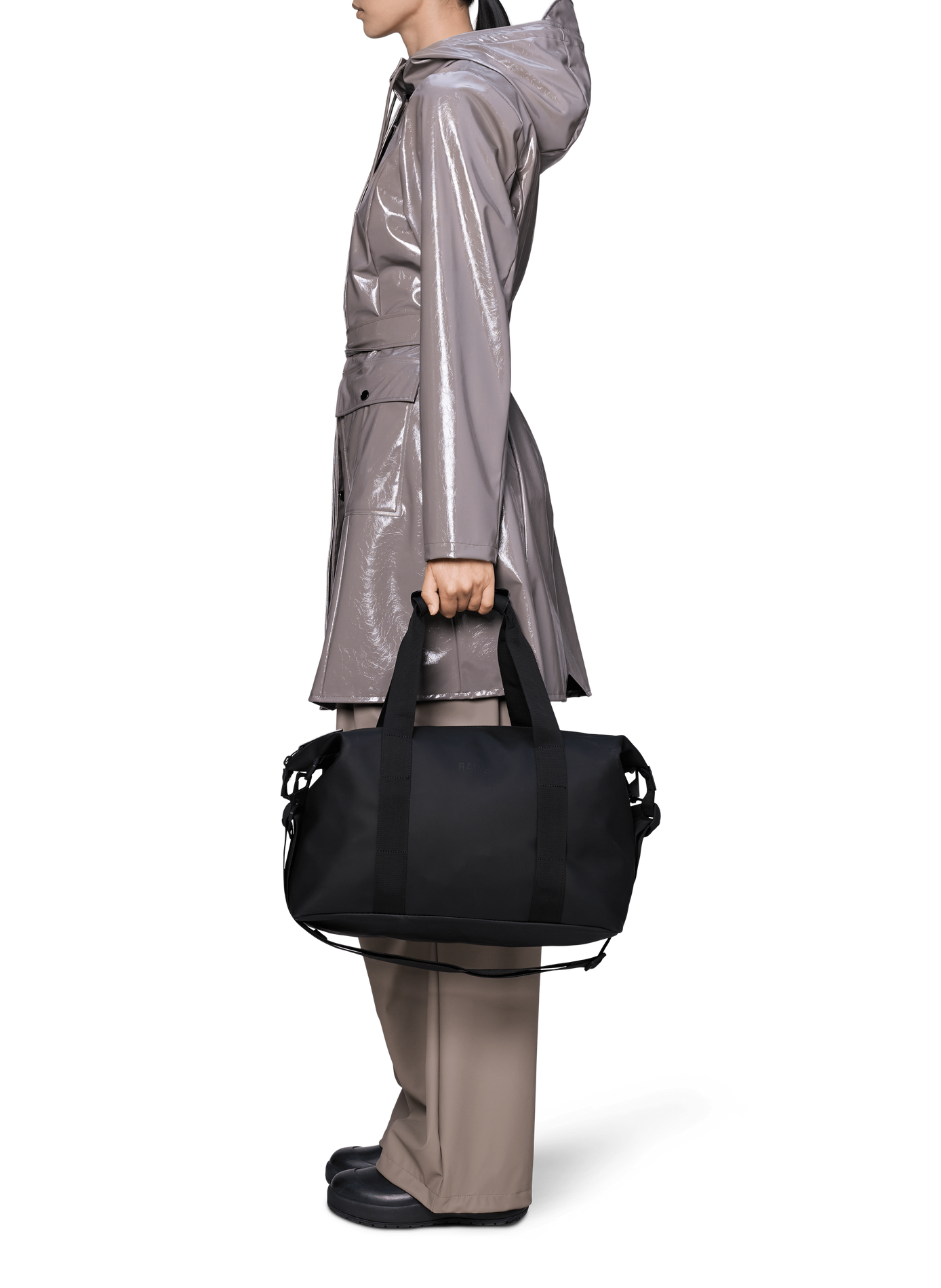 Hilo weekend bag RAINS Black