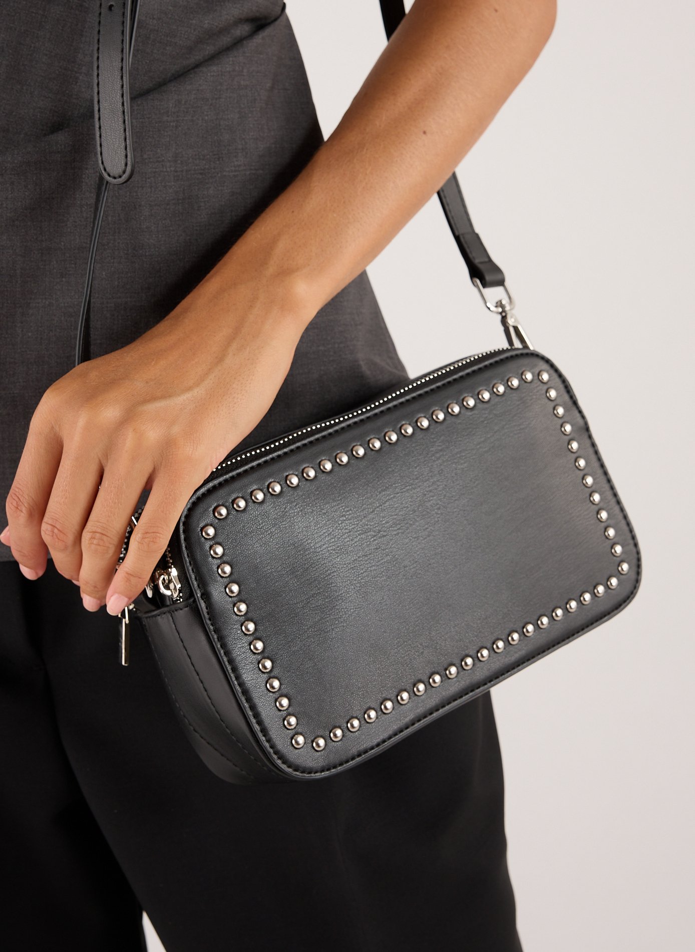 Shoulder bag AU PRINTEMPS PARIS Black