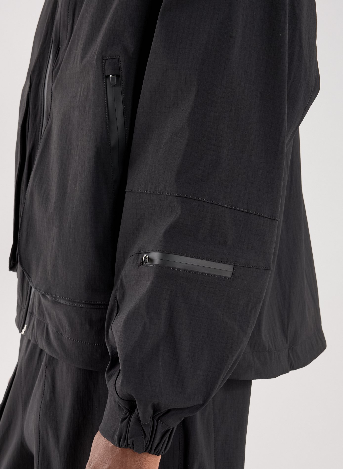 Plain hooded jacket ARTE ANTWERP Black