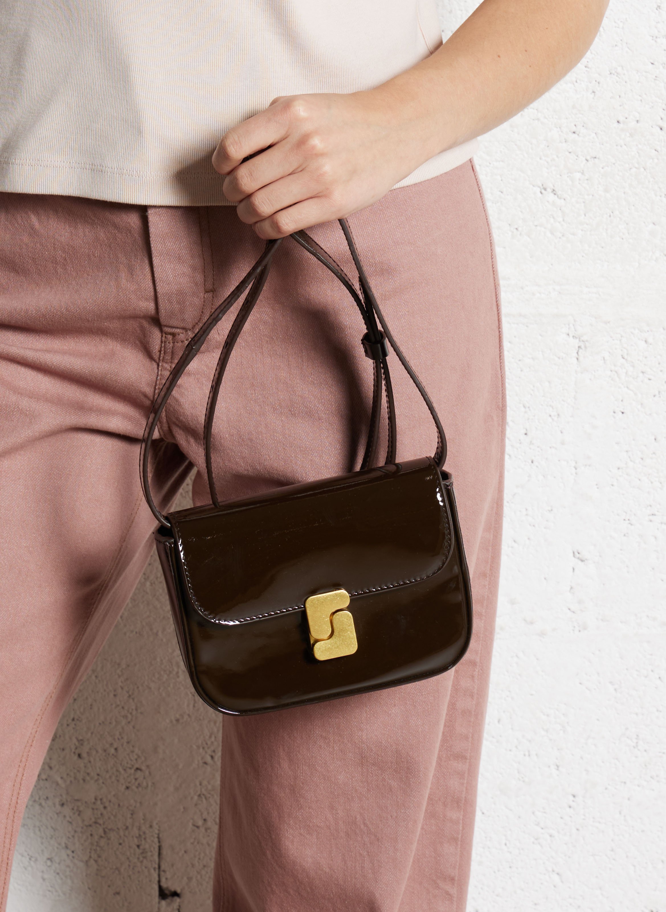 Sac bandoulière en cuir vernis bell SOEUR Marron