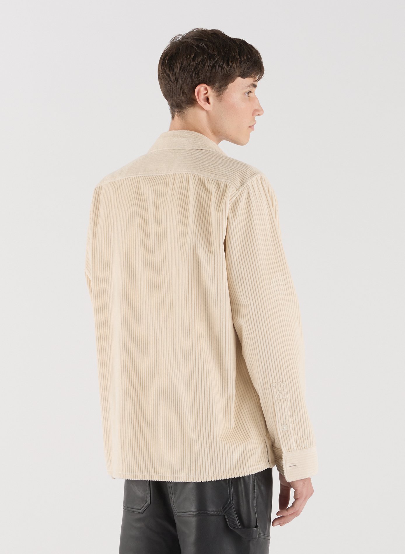 Overshirt with classic collar in cotton corduroy. SAISON 1865 Beige
