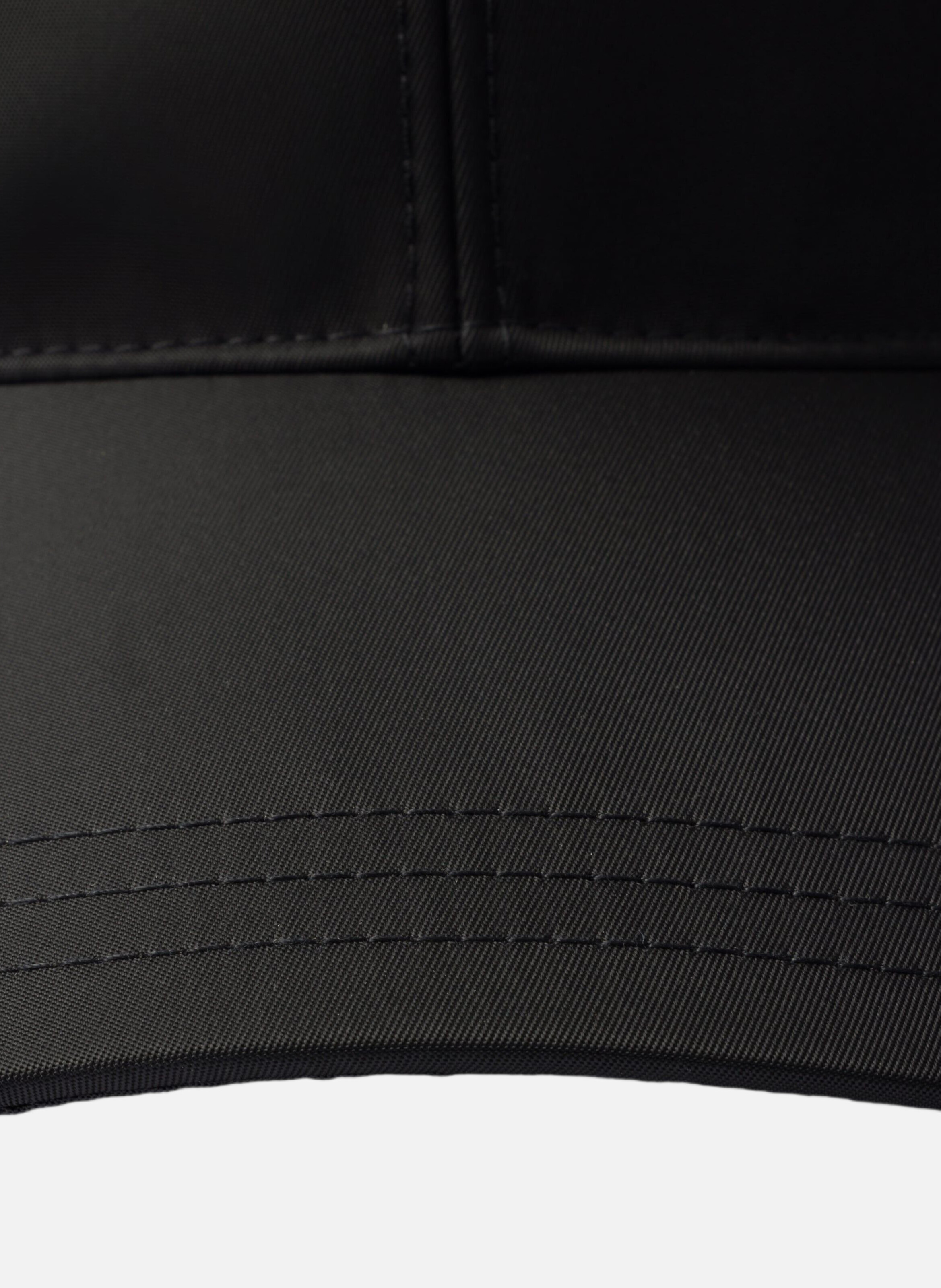 Casquette de baseball en re-nylon PRADA Noir