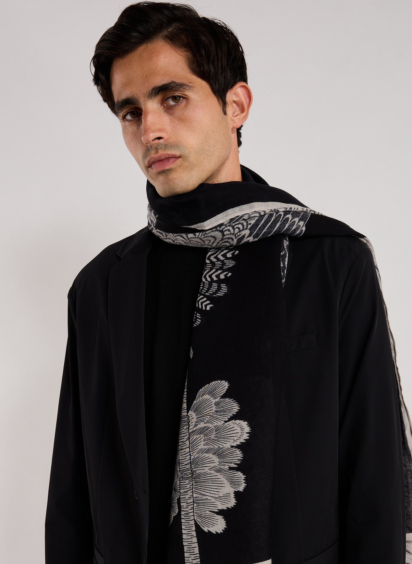 Foulard imprimé en laine INOUI EDITIONS Noir