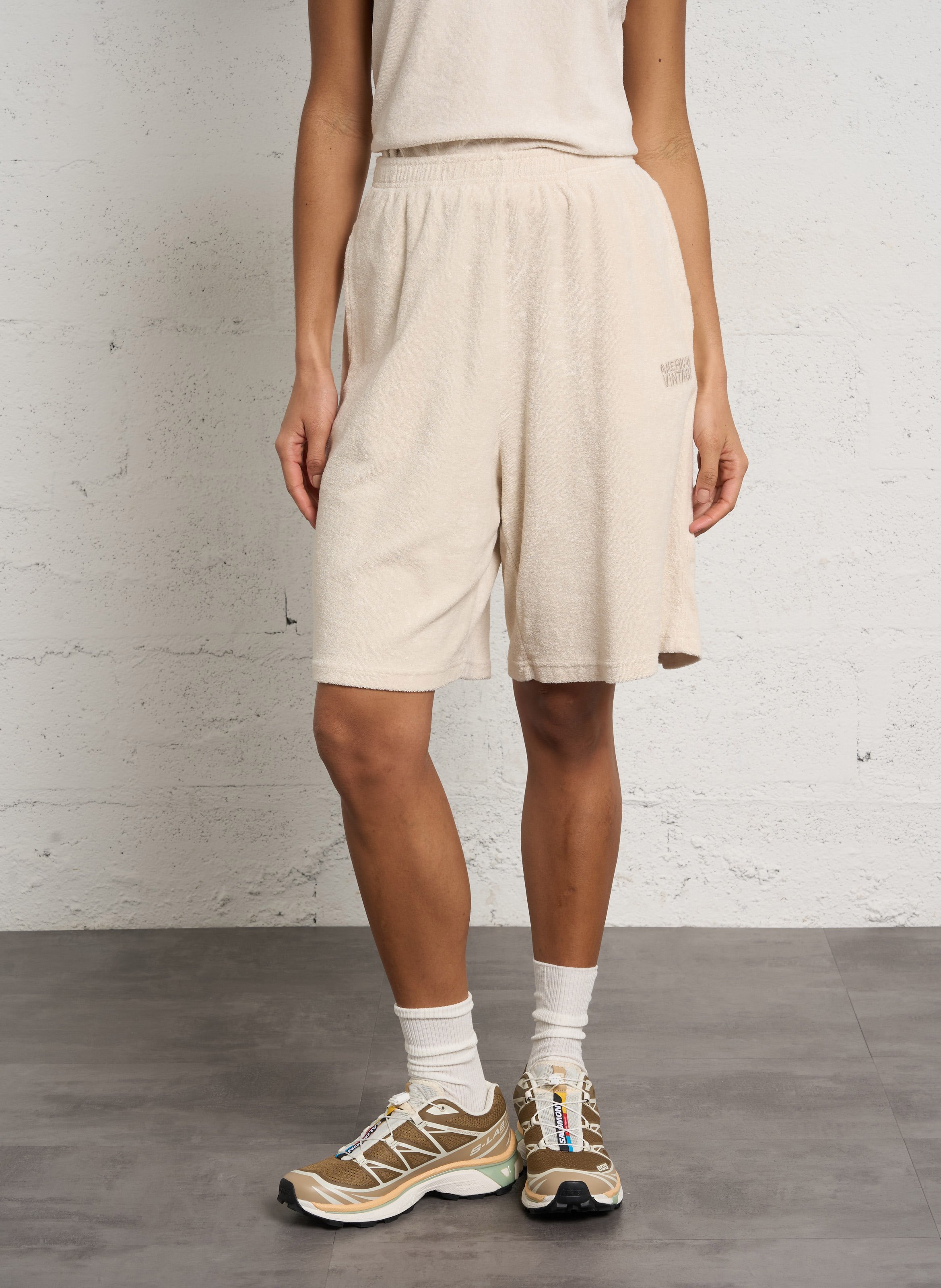 Short droit en coton bio et coton recyclé fuxow AMERICAN VINTAGE Beige