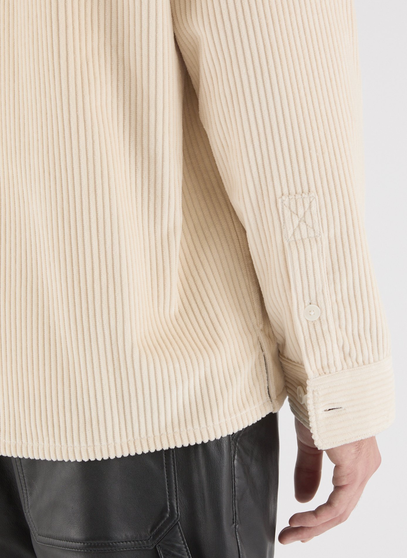 Overshirt with classic collar in cotton corduroy. SAISON 1865 Beige