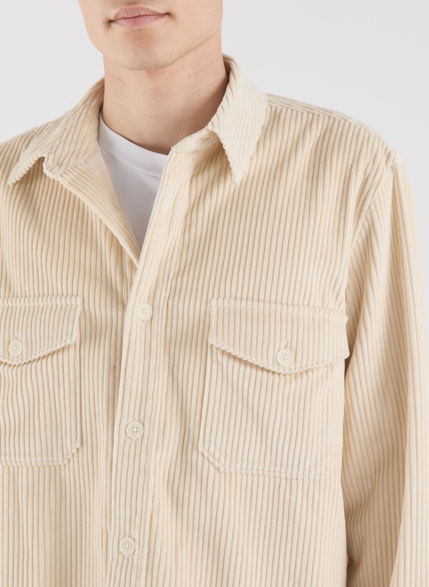 Overshirt with classic collar in cotton corduroy. SAISON 1865 Beige