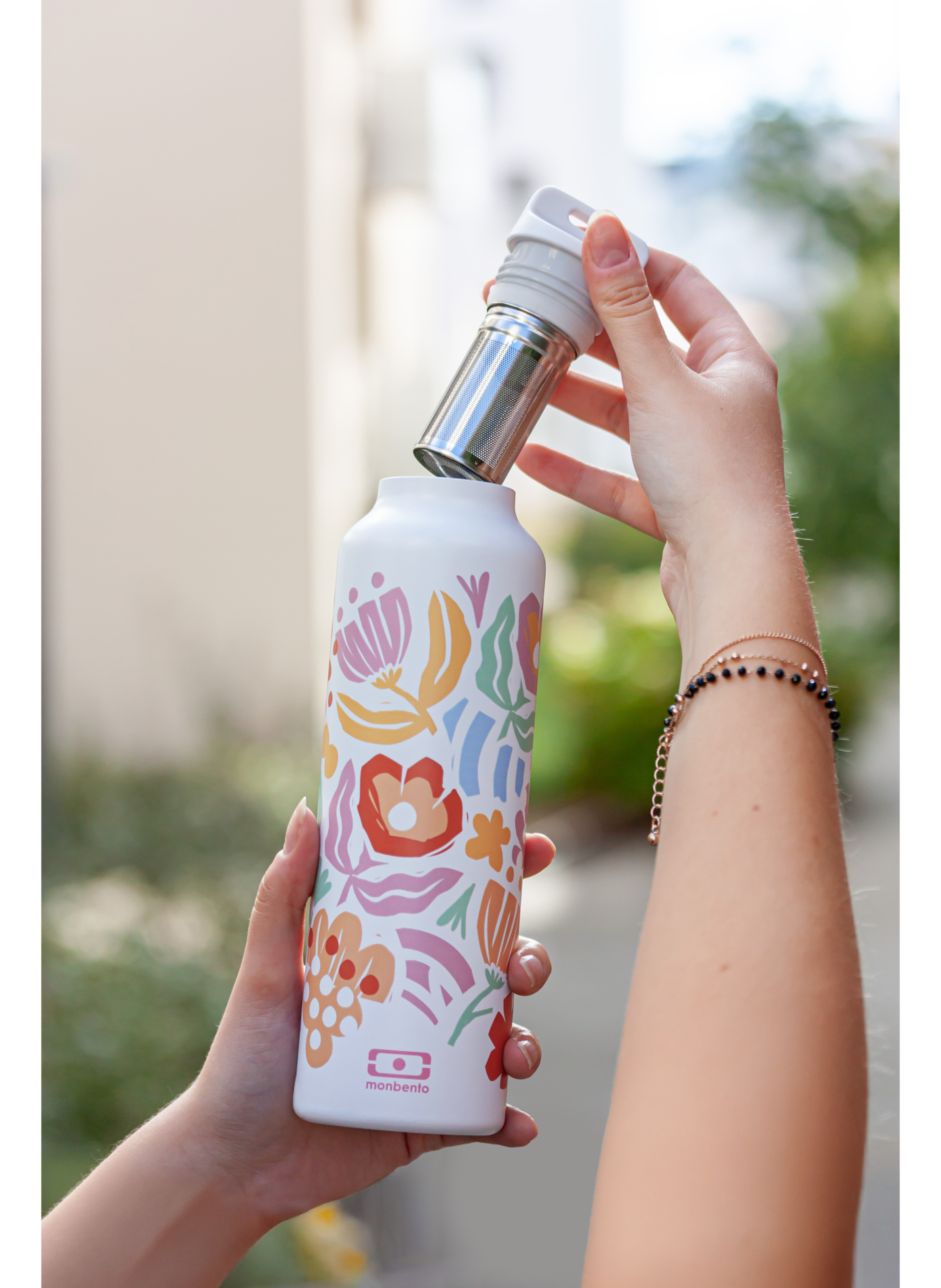 Gourde isotherme à fleurs Steel 50 cl MONBENTO Rose