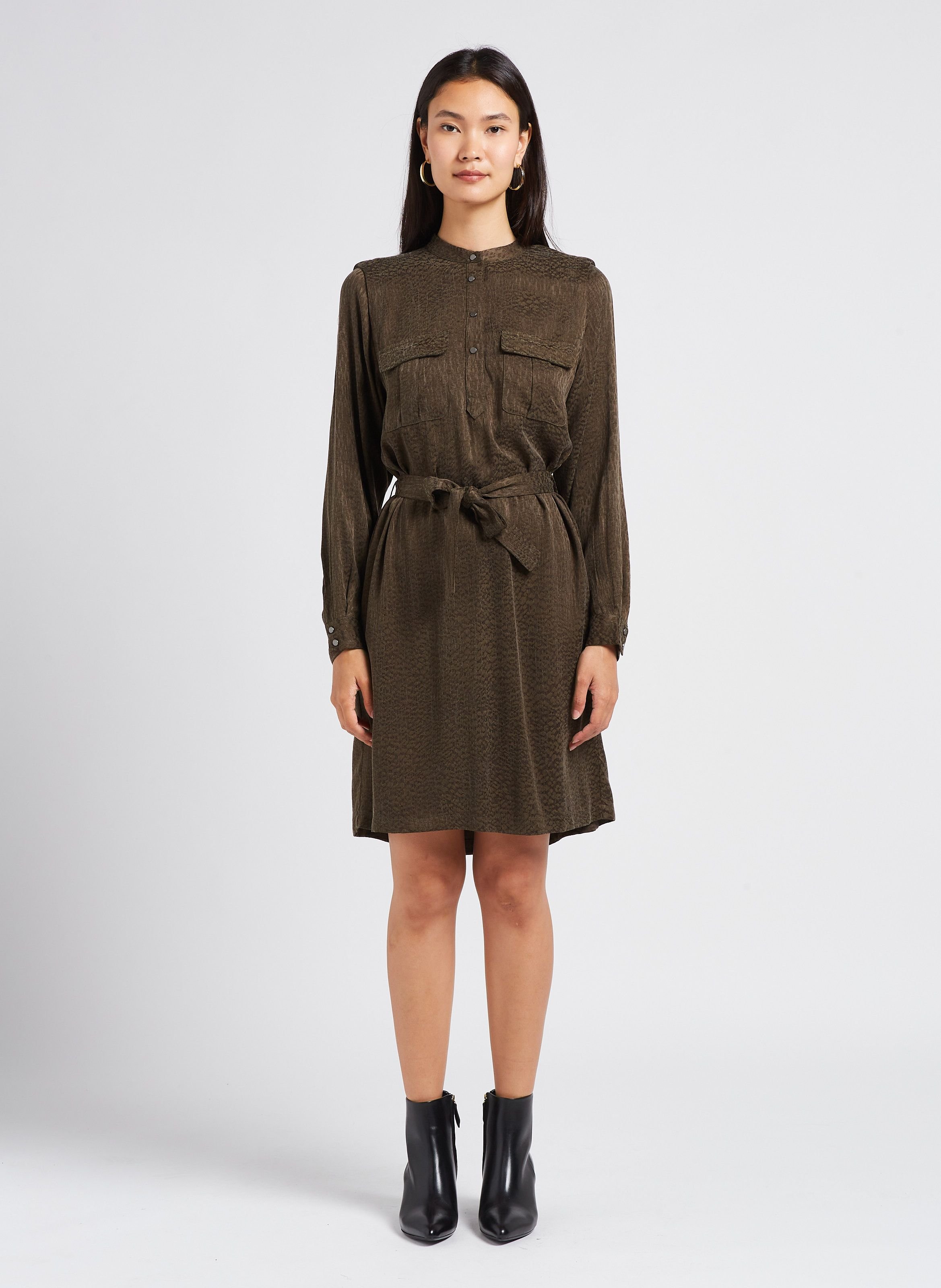 Robe courte col rond jacquard