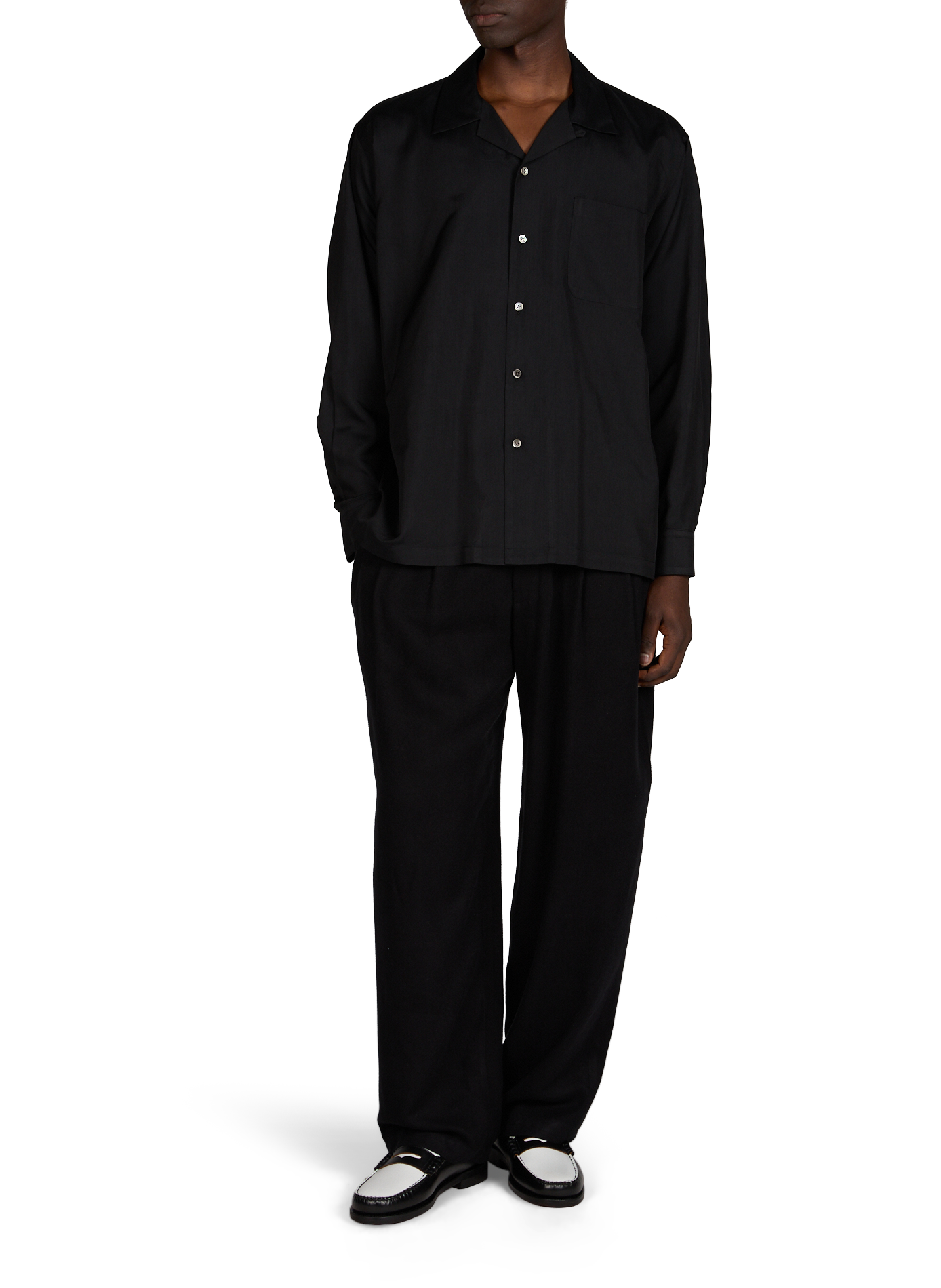 Camisa con cuello abierto de cupro y seda SSSTEIN Negro