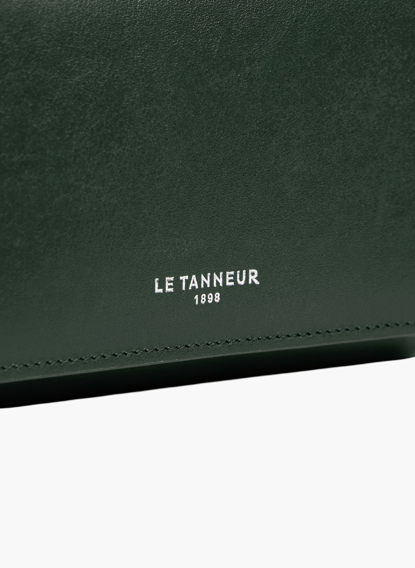 Portefeuille moyen modèle à rabat louison en cuir lisse LE TANNEUR Vert