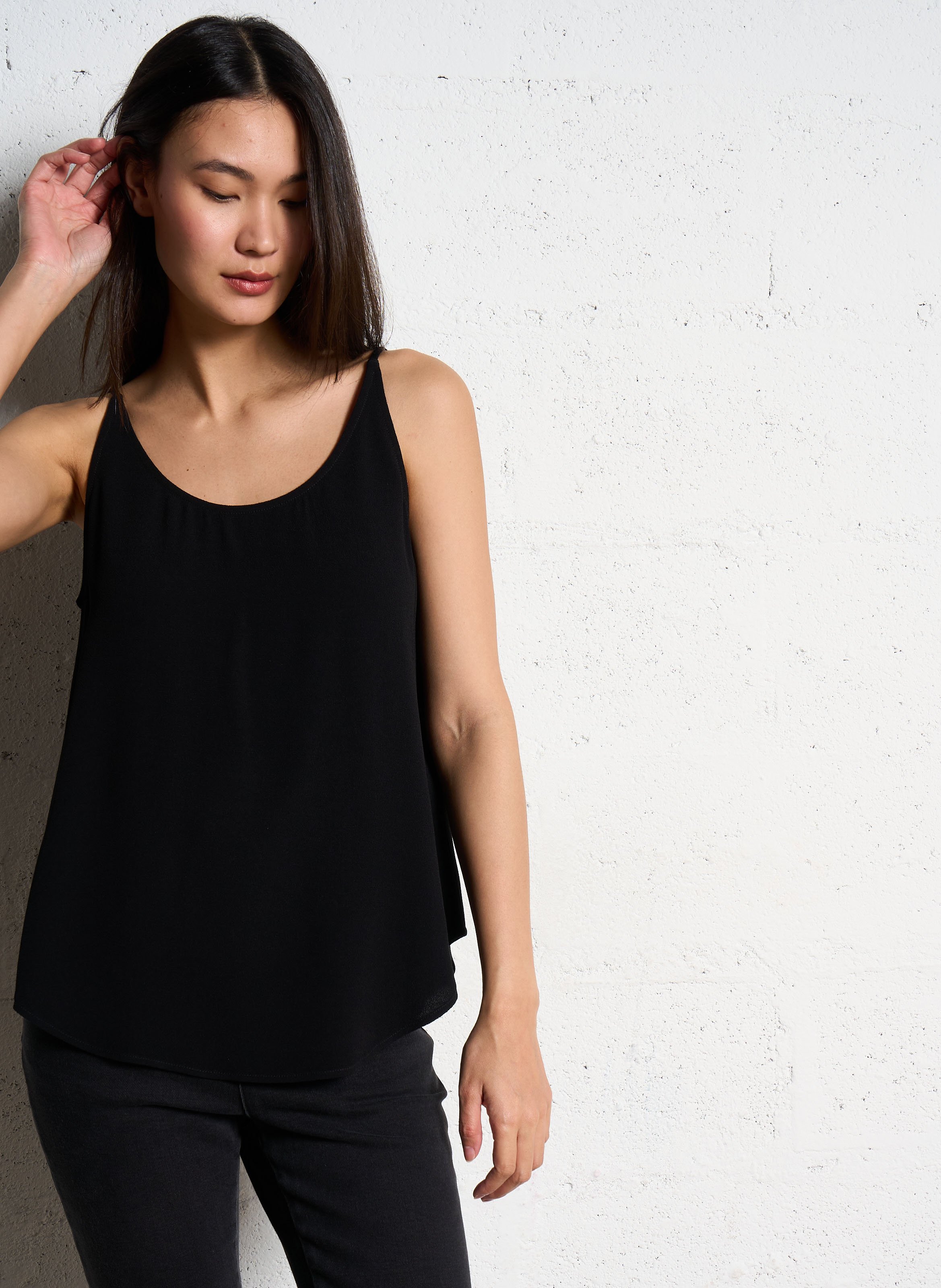 Top à bretelles en crêpe figue BA&SH Noir