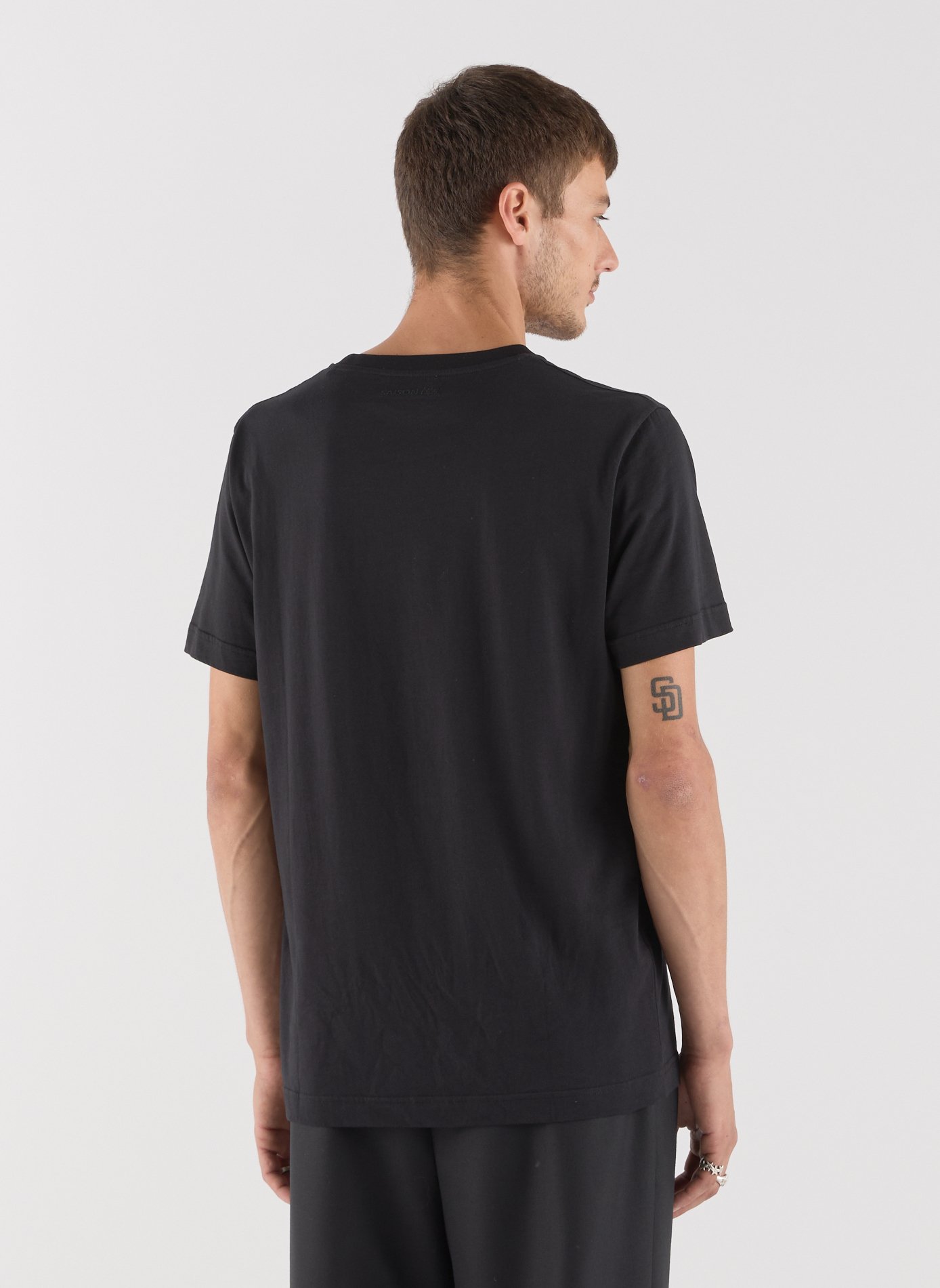 Round-neck T-shirt SAISON 1865 Black