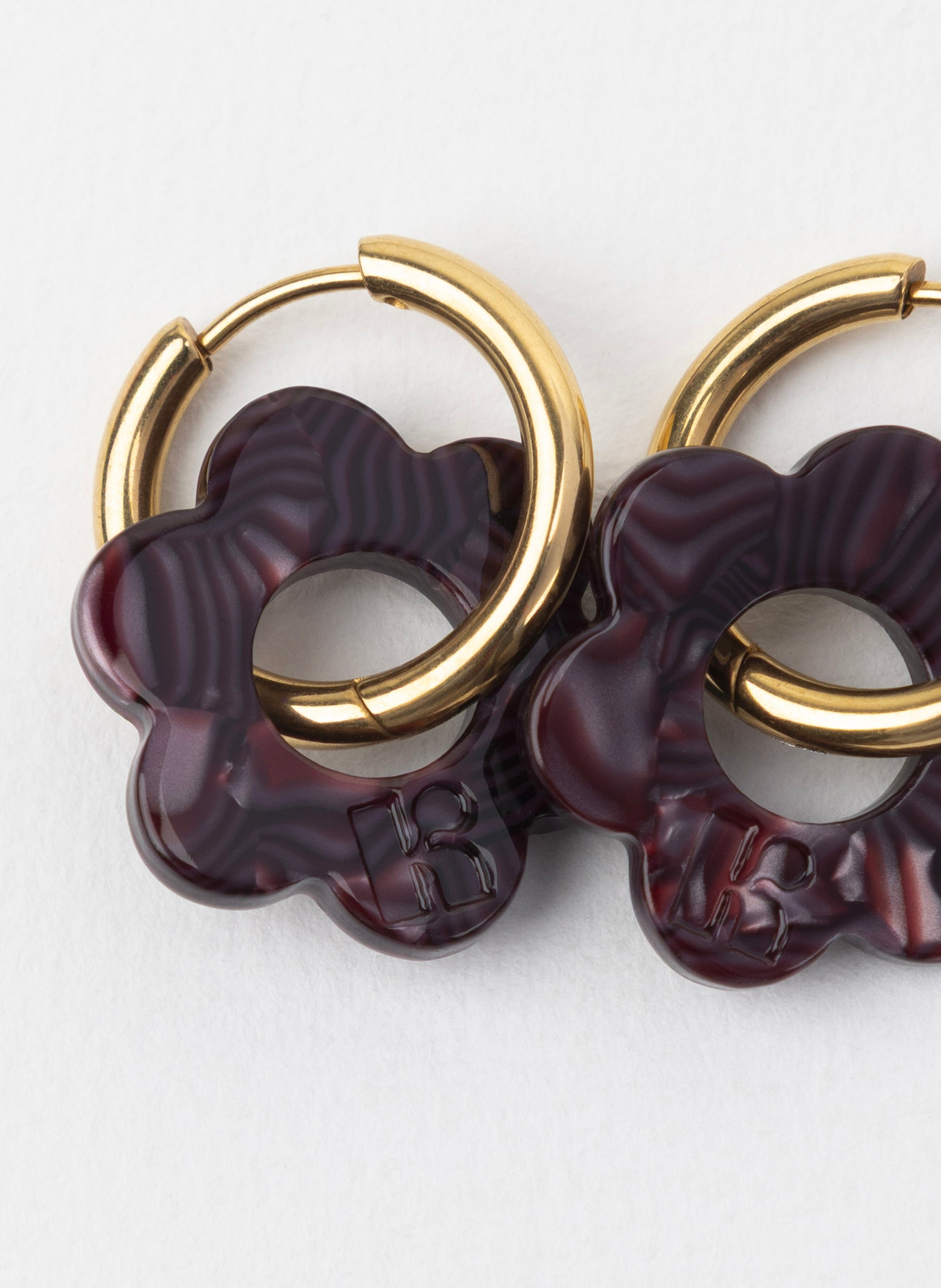 Boucles d'oreilles Baby Fleurette avec anneaux en acier inoxydable argenté KURAGE GINZA Violet