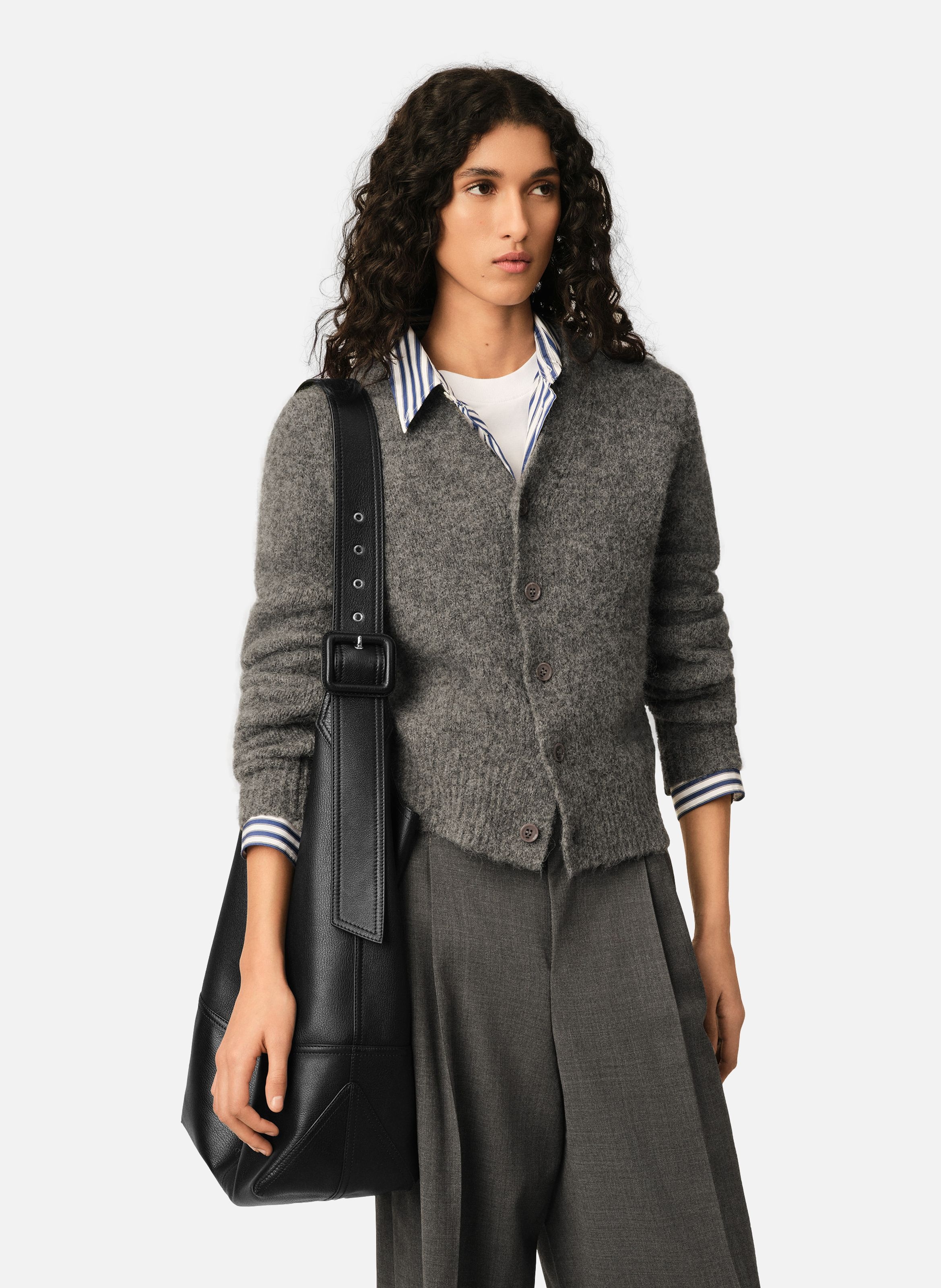 Sac porté croisé etienne unisexe en cuir de taurillon AMI PARIS Noir