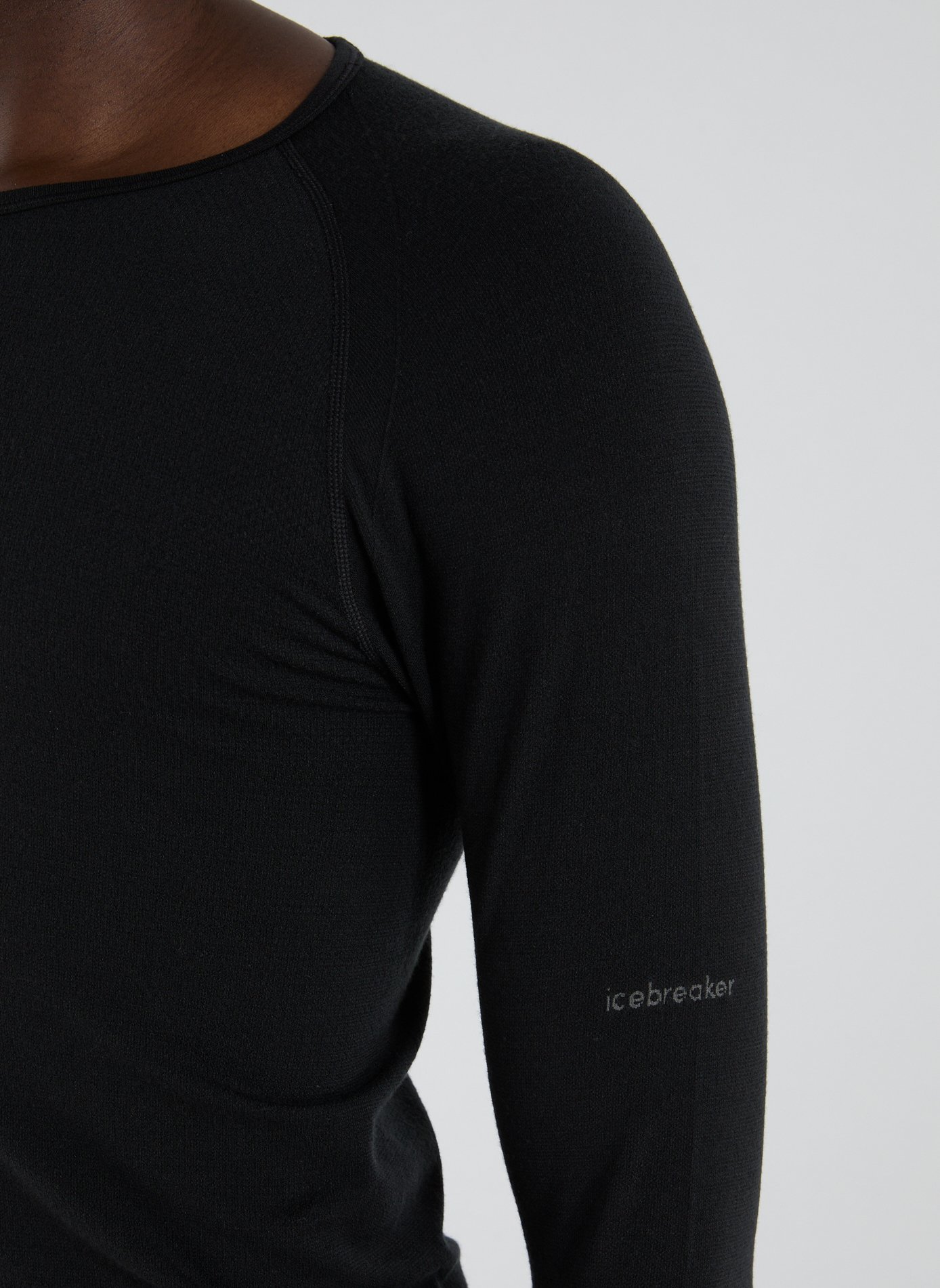 Slim round neck sweater ICEBREAKER Black