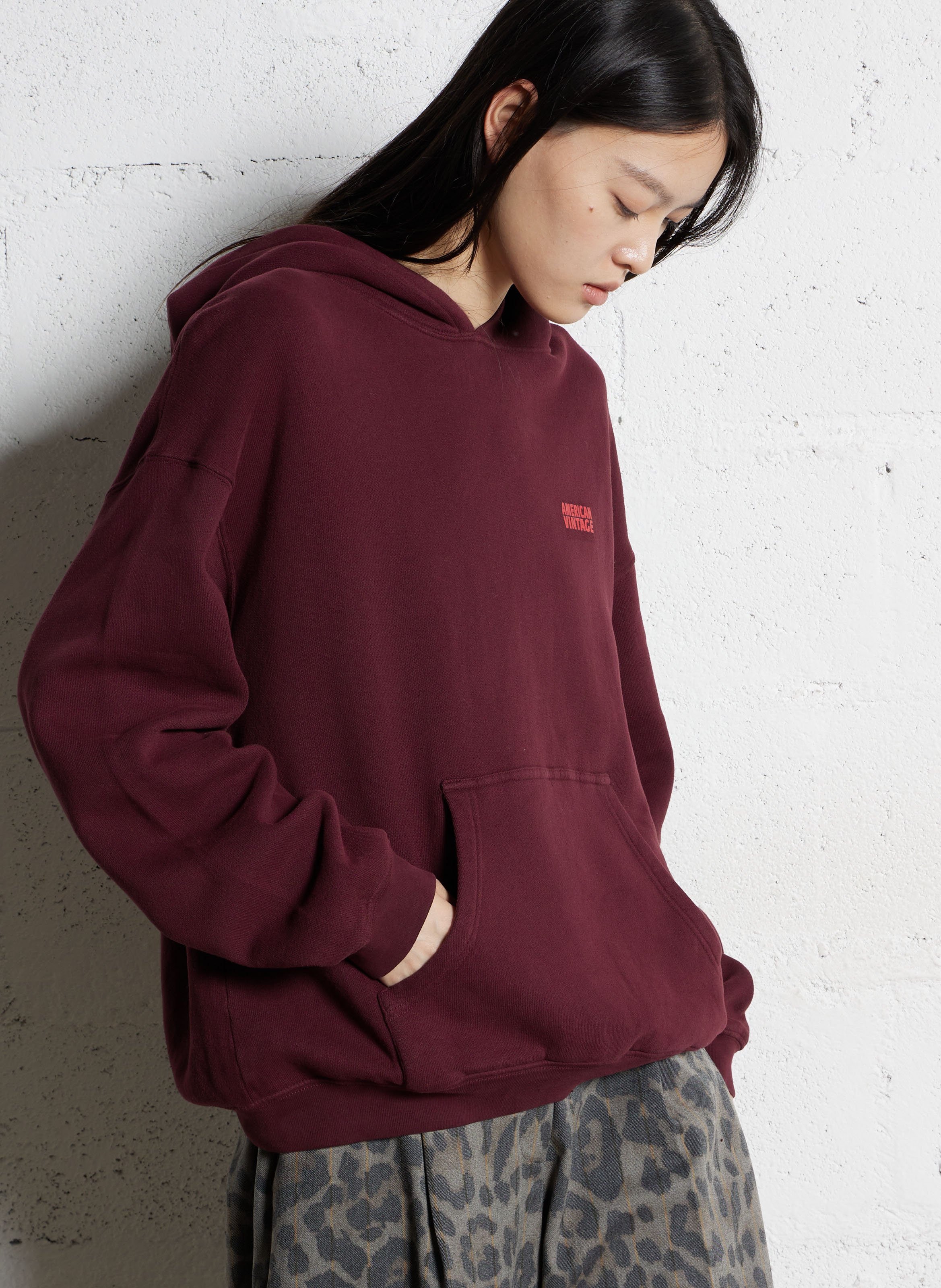 Sweat ample molletonné à capuche en coton izubird AMERICAN VINTAGE Rouge